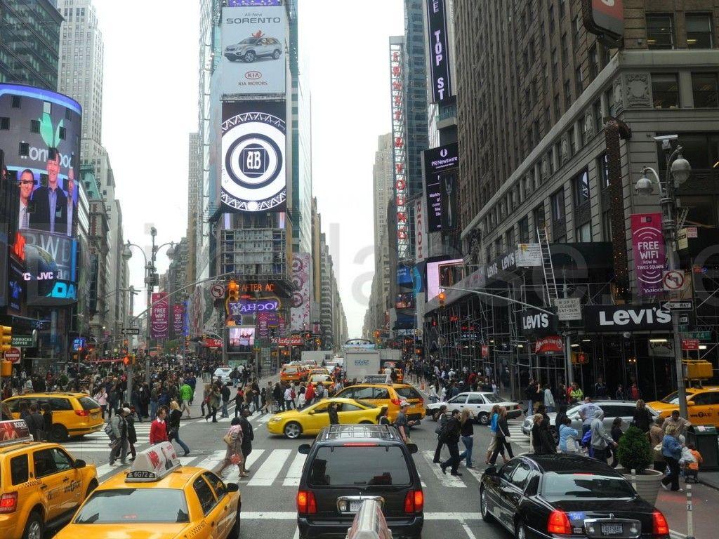 1024x768 New York City Time Square HD Wallpaper