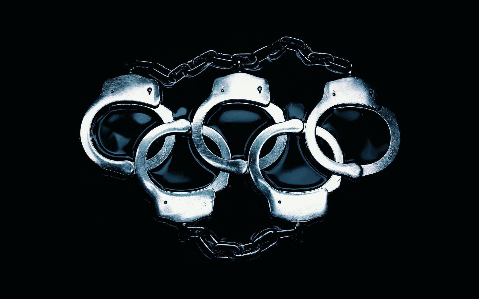 1920x1200 Handcuff Wallpaper