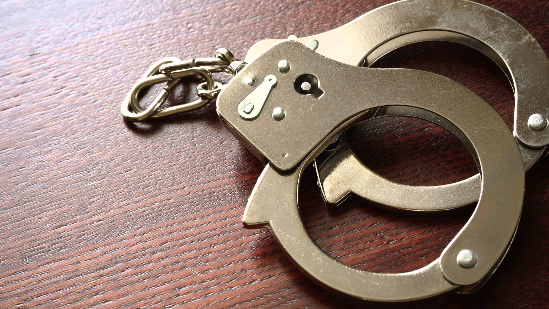 1920x1080 Style handcuffs table wallpaperx1080