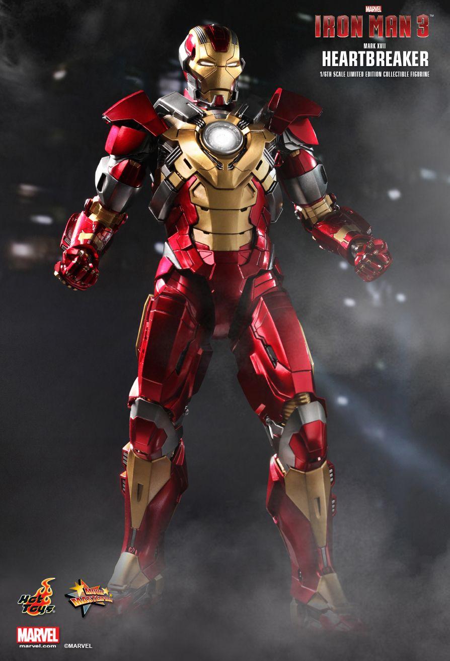 894x1311 Iron Man Mark XVII from Hot Toys is Bored