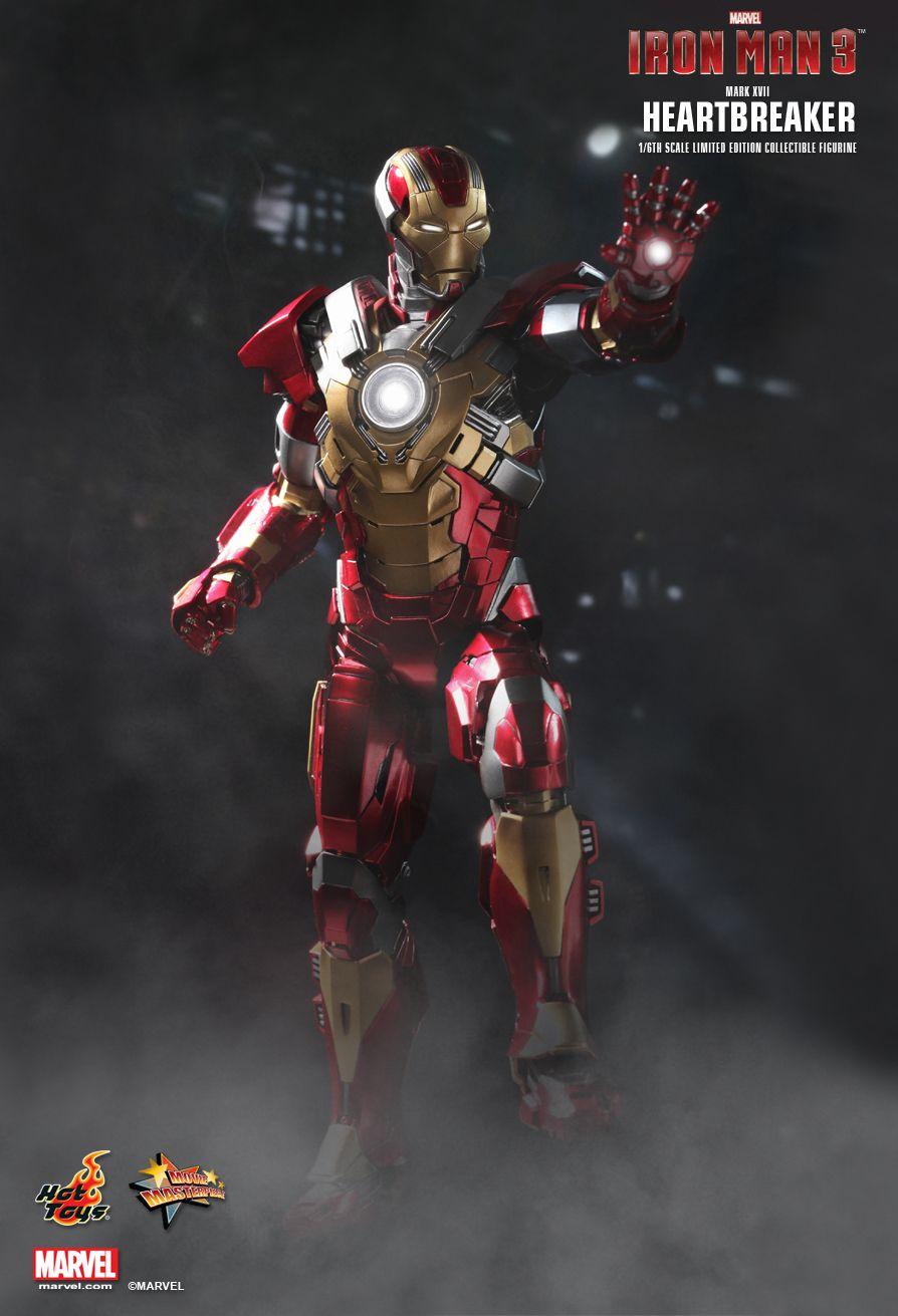 894x1311 Iron Man Mark XVII from Hot Toys is Bored