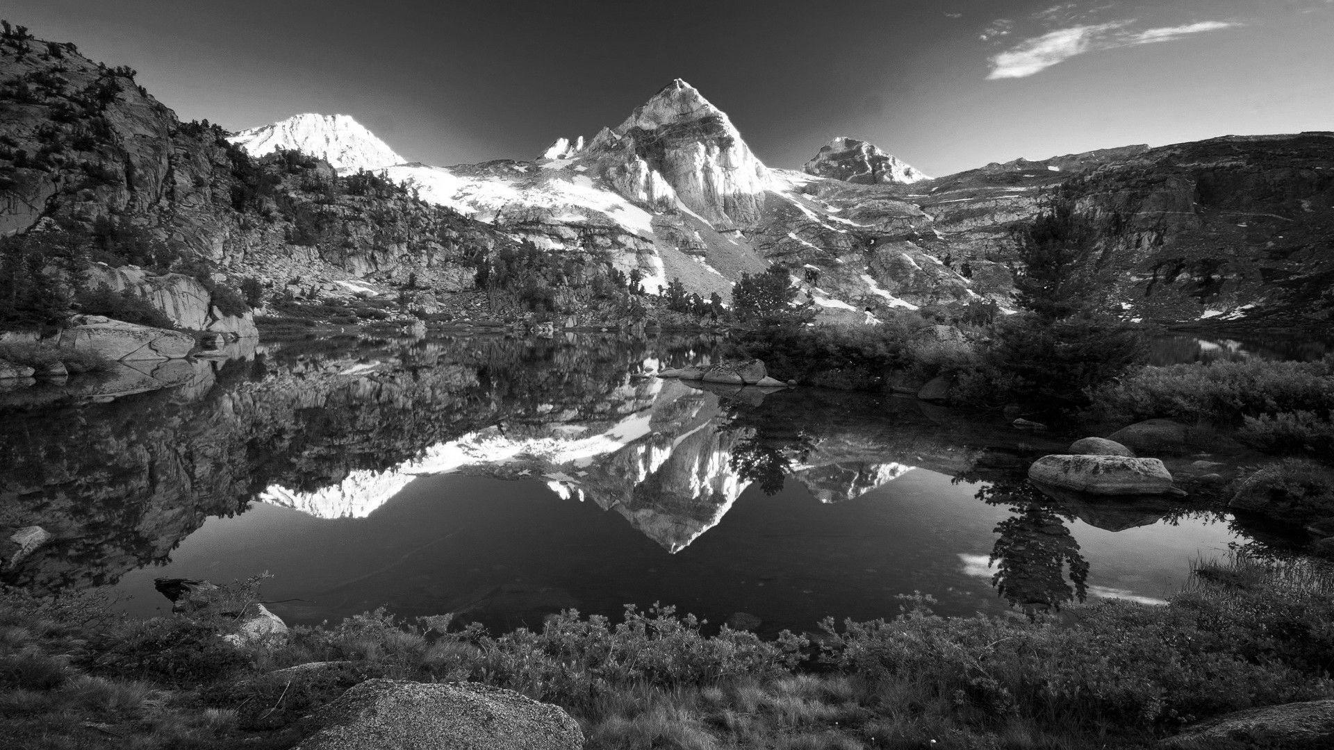 4k Wallpaper Black White Mountains