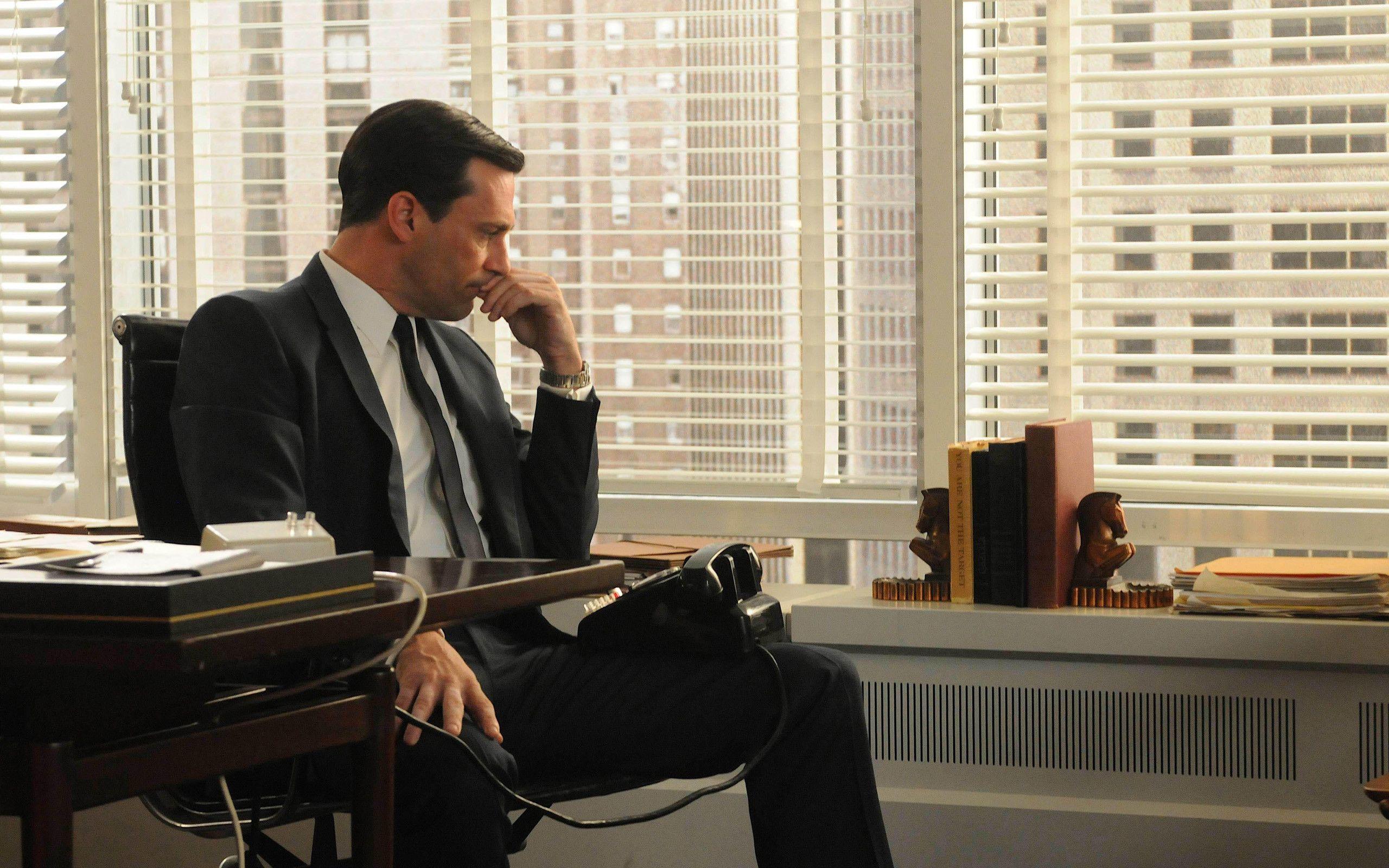 2560x1600 Jon Hamm Wallpaper HD