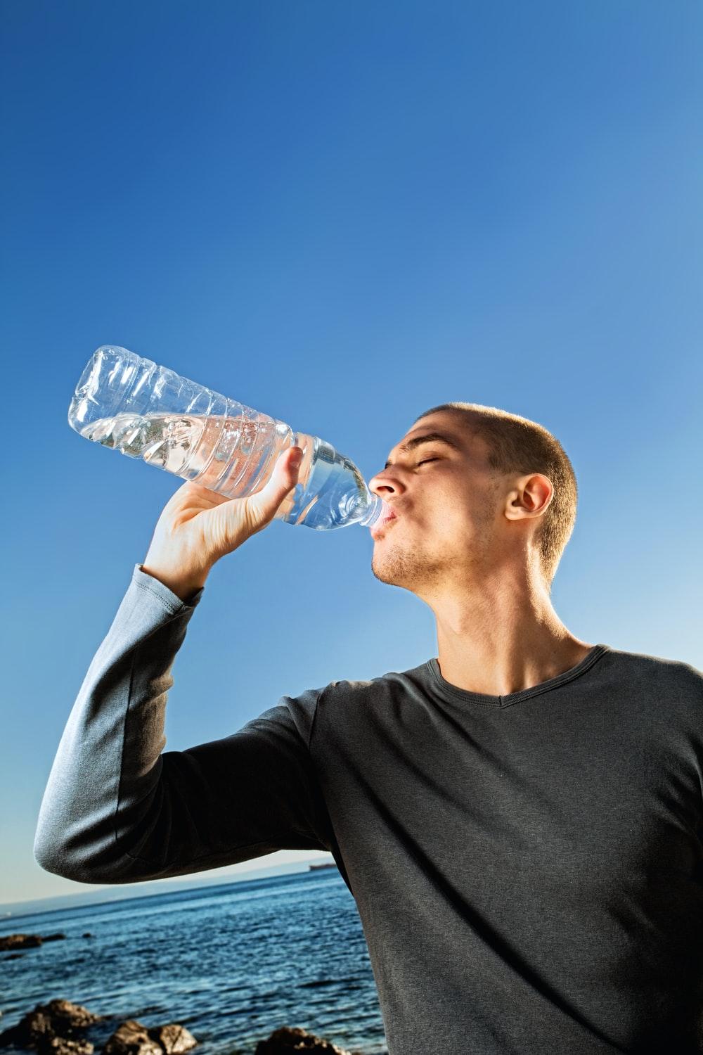 1000x1500 Drinking Water Picture. Download Free Image