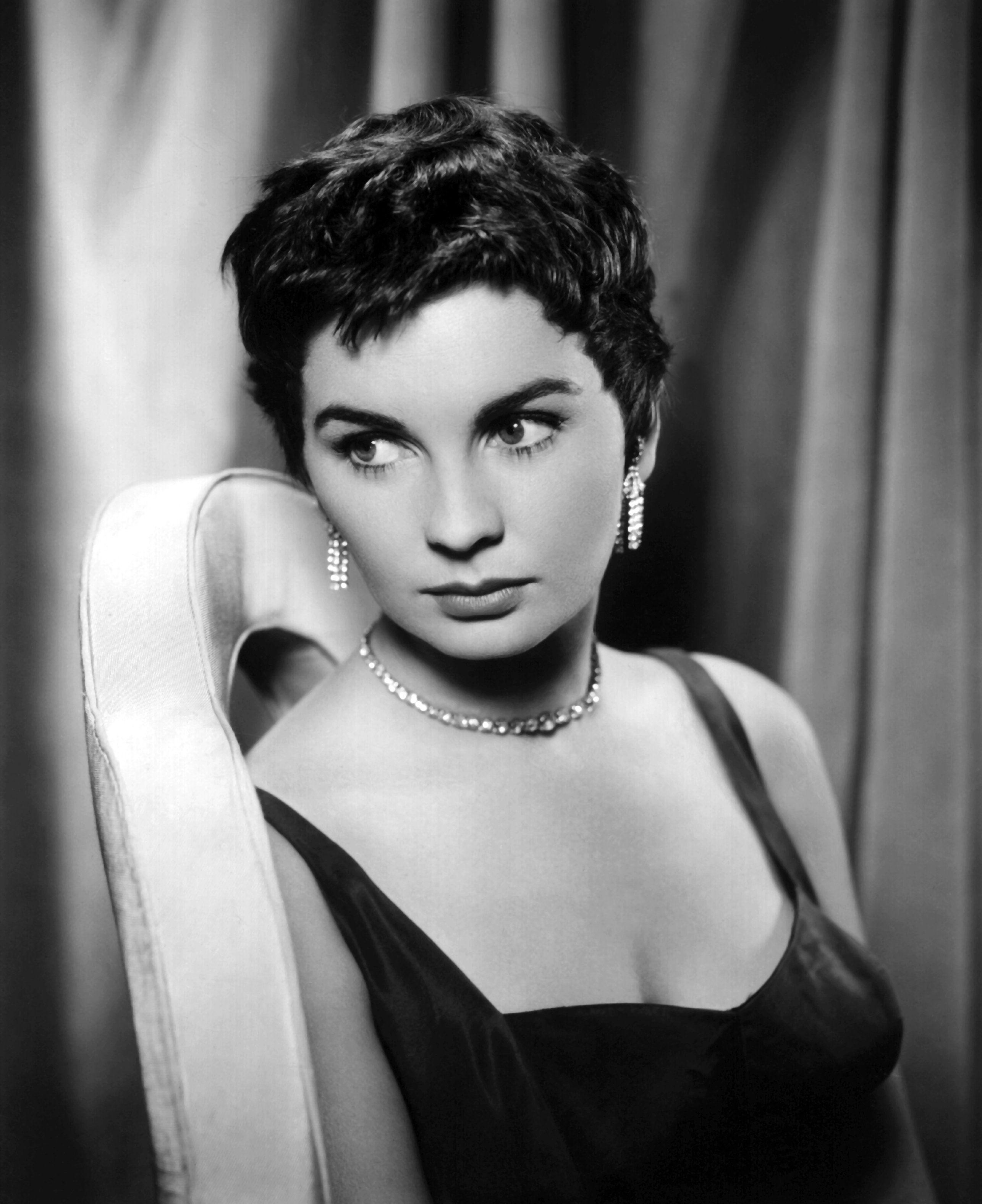 2571x3152 amazing Image of Jean Simmons