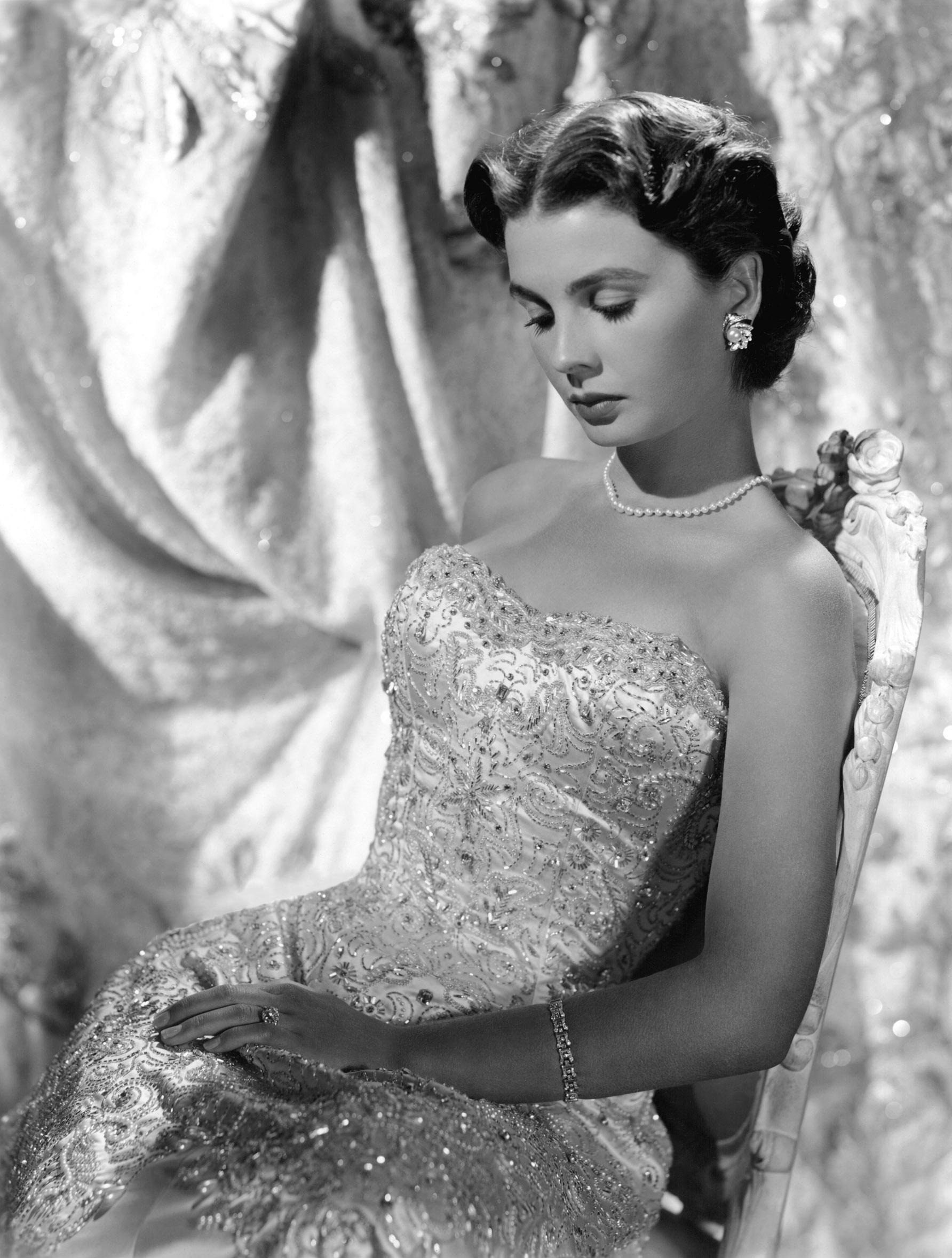 1784x2358 L to R) Jean Simmons, and Evalyn Image, Picture, Photo, Icon and Wallpaper: Ravepad place to rave about anything and everything!
