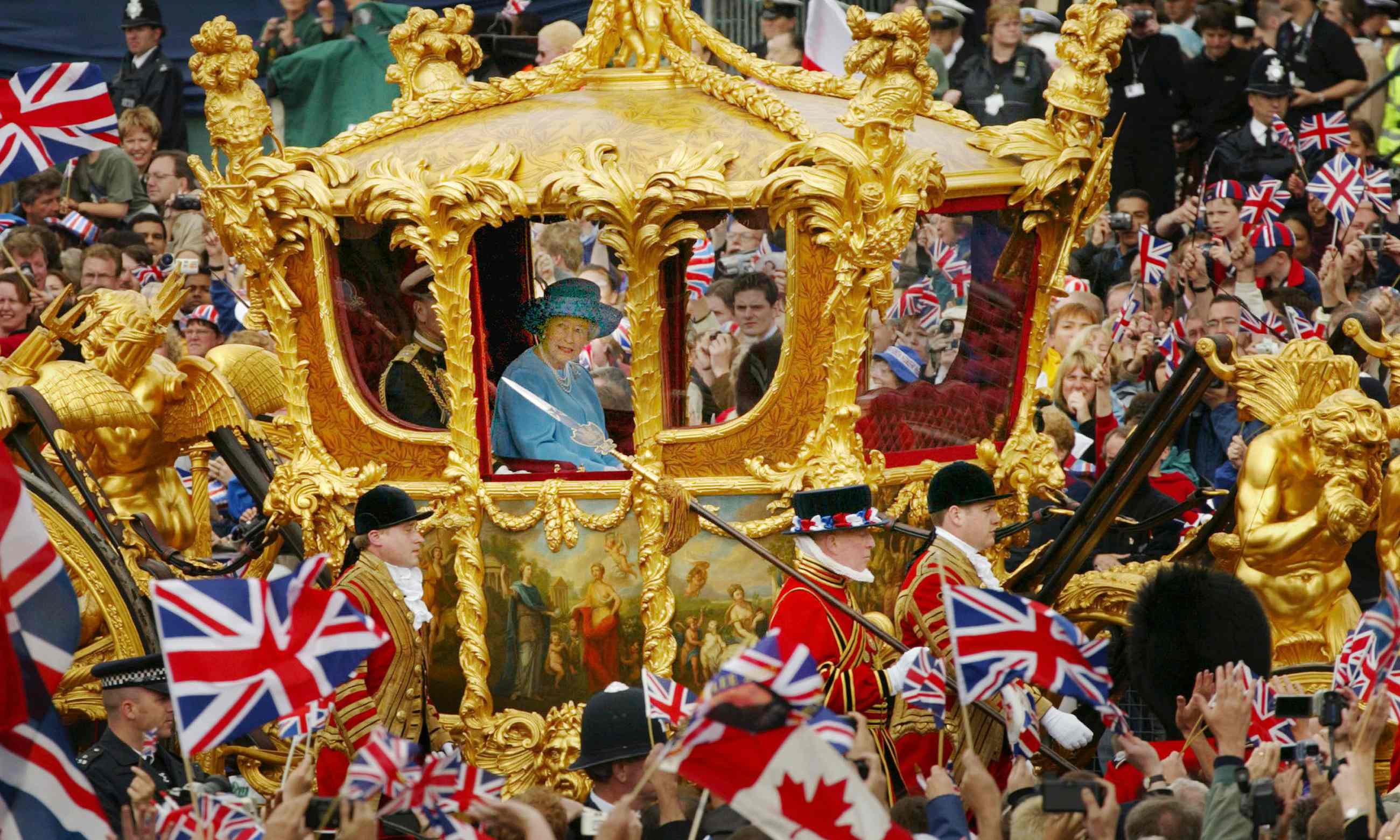2600x1561 Women Queen Elizabeth Ii Wallpaper:2600x1561