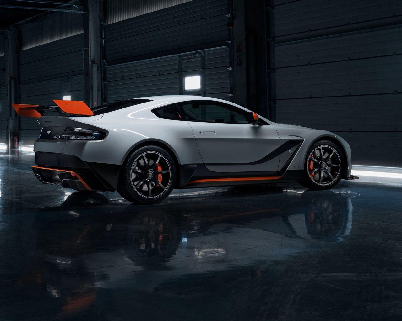 1280x1024 Download wallpaper 1280x1024 aston martin, v vantage, gt side view standard 5:4 HD background