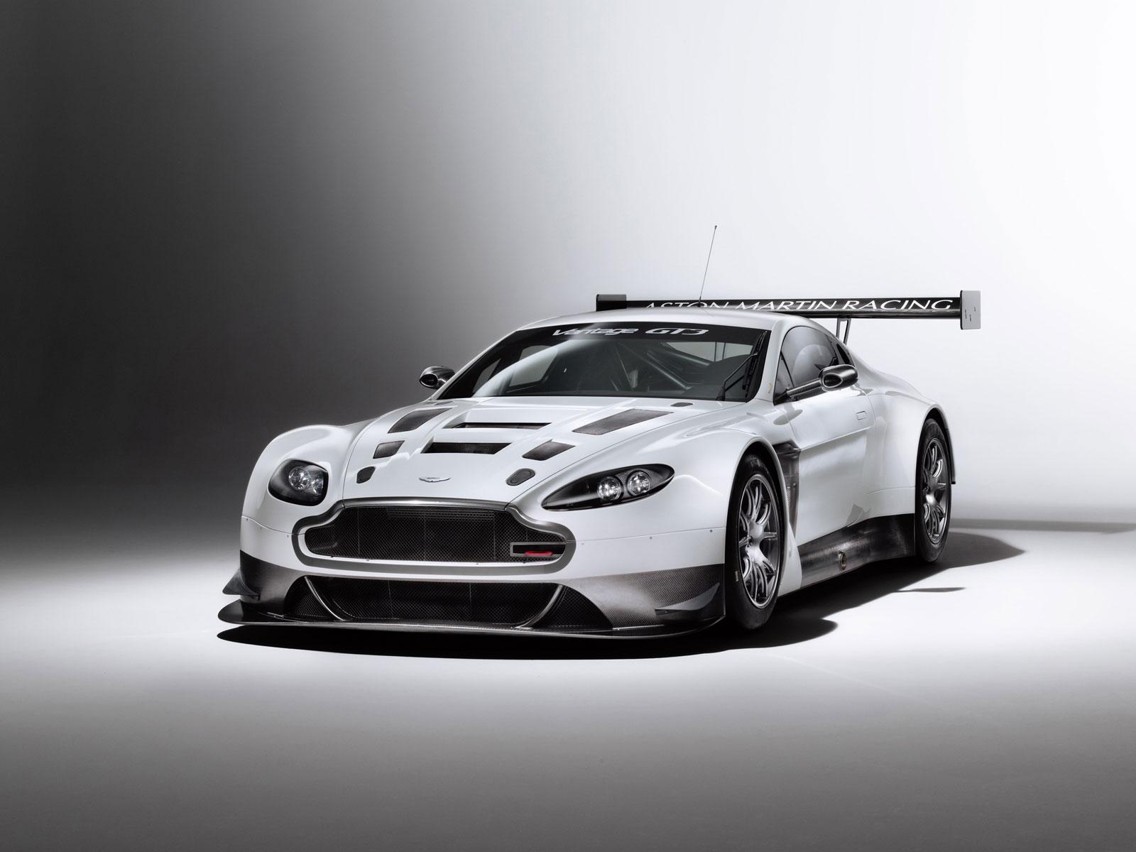 1600x1200 Aston Martin Racing Begins Testing the V12 Vantage GT3