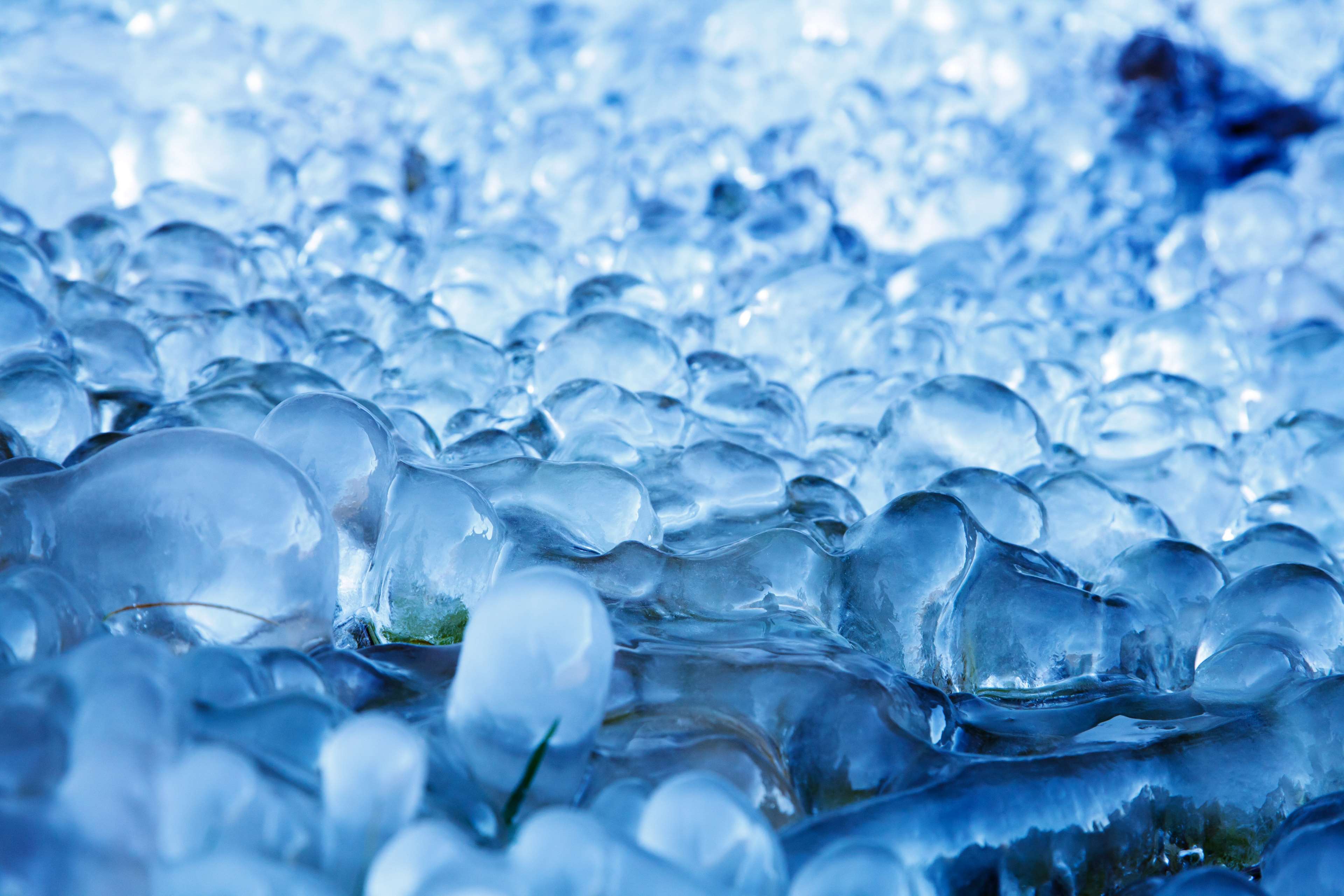 3840x2560 abstract, blue, cold, crystal, drop, droplet, frozen, ice, nature, rain, royalty free, shape, snow, water 4k wallpaper. Mocah HD Wallpaper