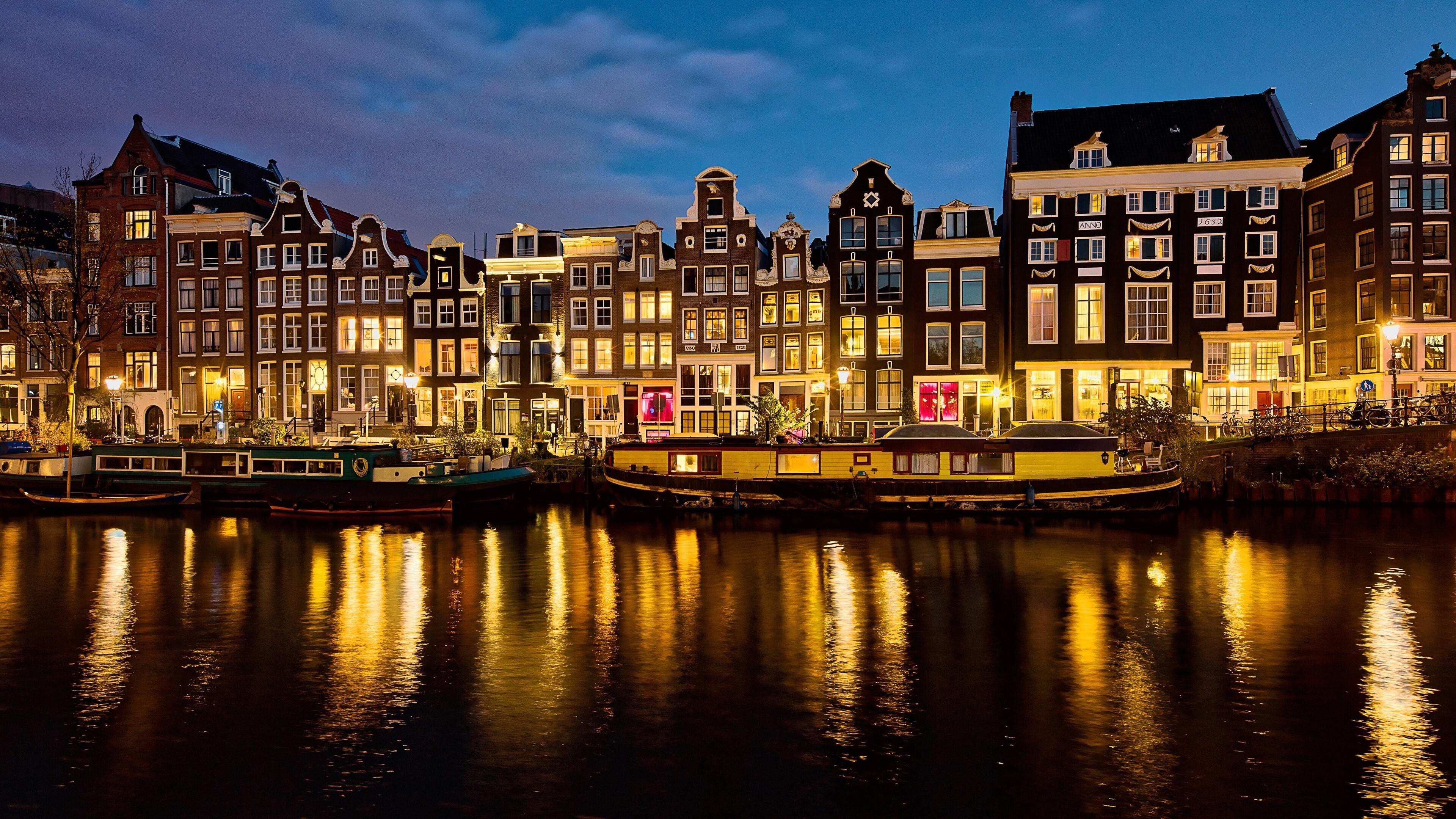 3840x2160 City of Netherlands Country Night View 4K Wallpaper