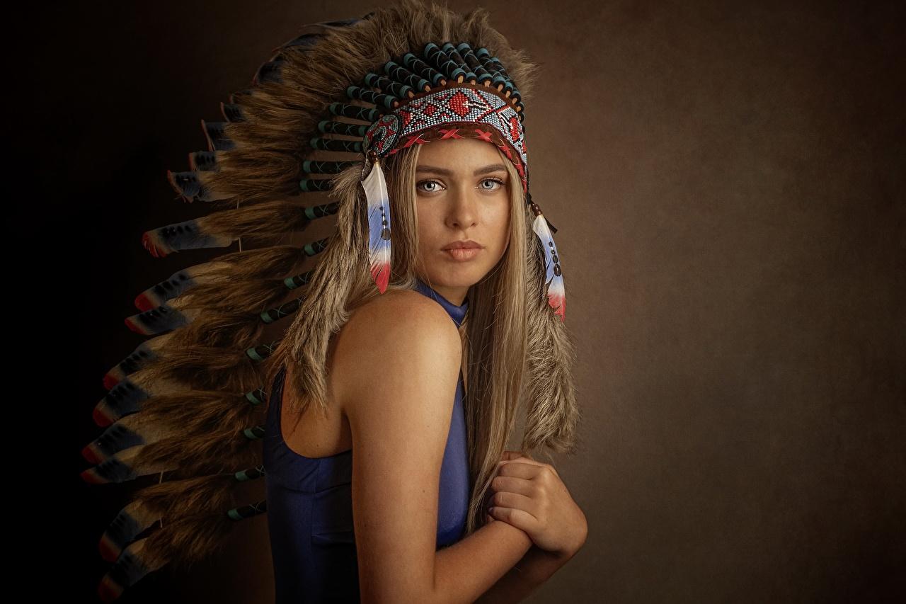 1280x853 Desktop Wallpaper Indians War bonnet Girls Glance