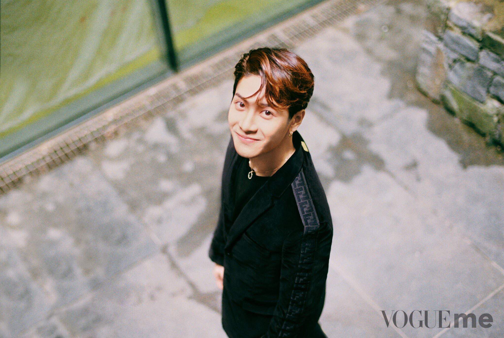 2048x1374 Jackson Wang HD Wallpaper