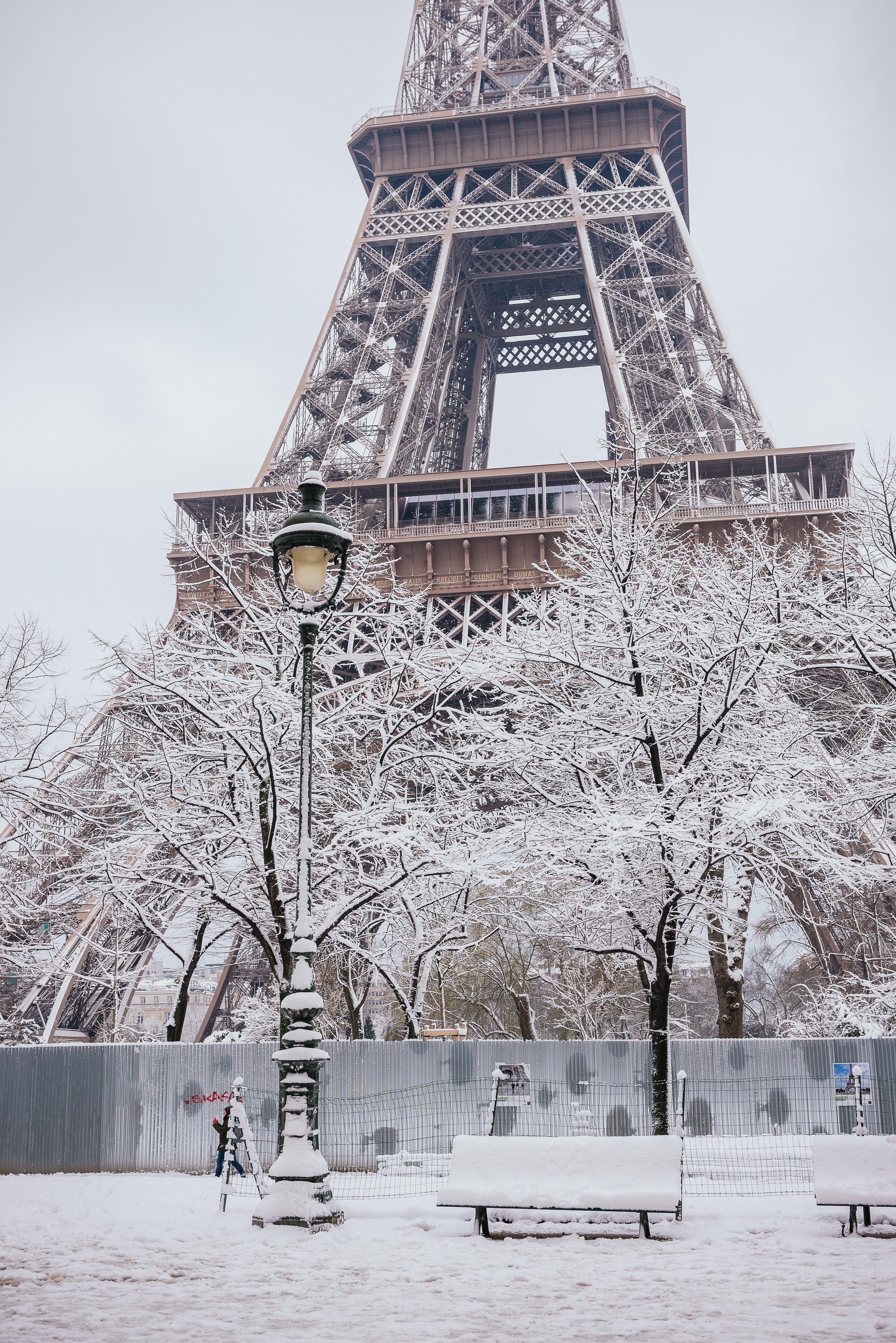 4016x6016 Winter landscape from Paris. The Eiffel Tower covered in snow. February 2018. #parisphotographer #winterinparis #parisw. Paris photo, Paris snow, Paris winter