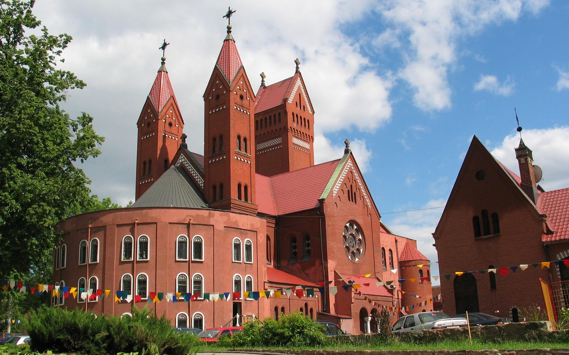 1920x1200 The church Minsk desktop PC and Mac wallpaper