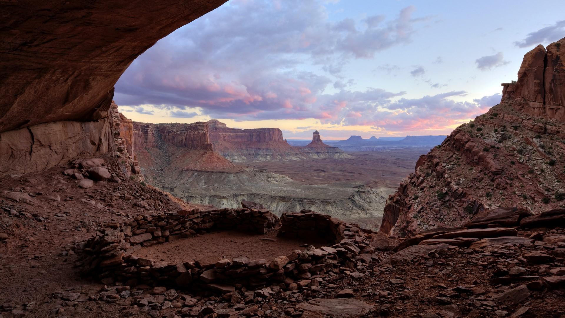 1920x1080 False Kiva, Canyonlands National Park, Utah, USA. Windows 10 Spotlight Image