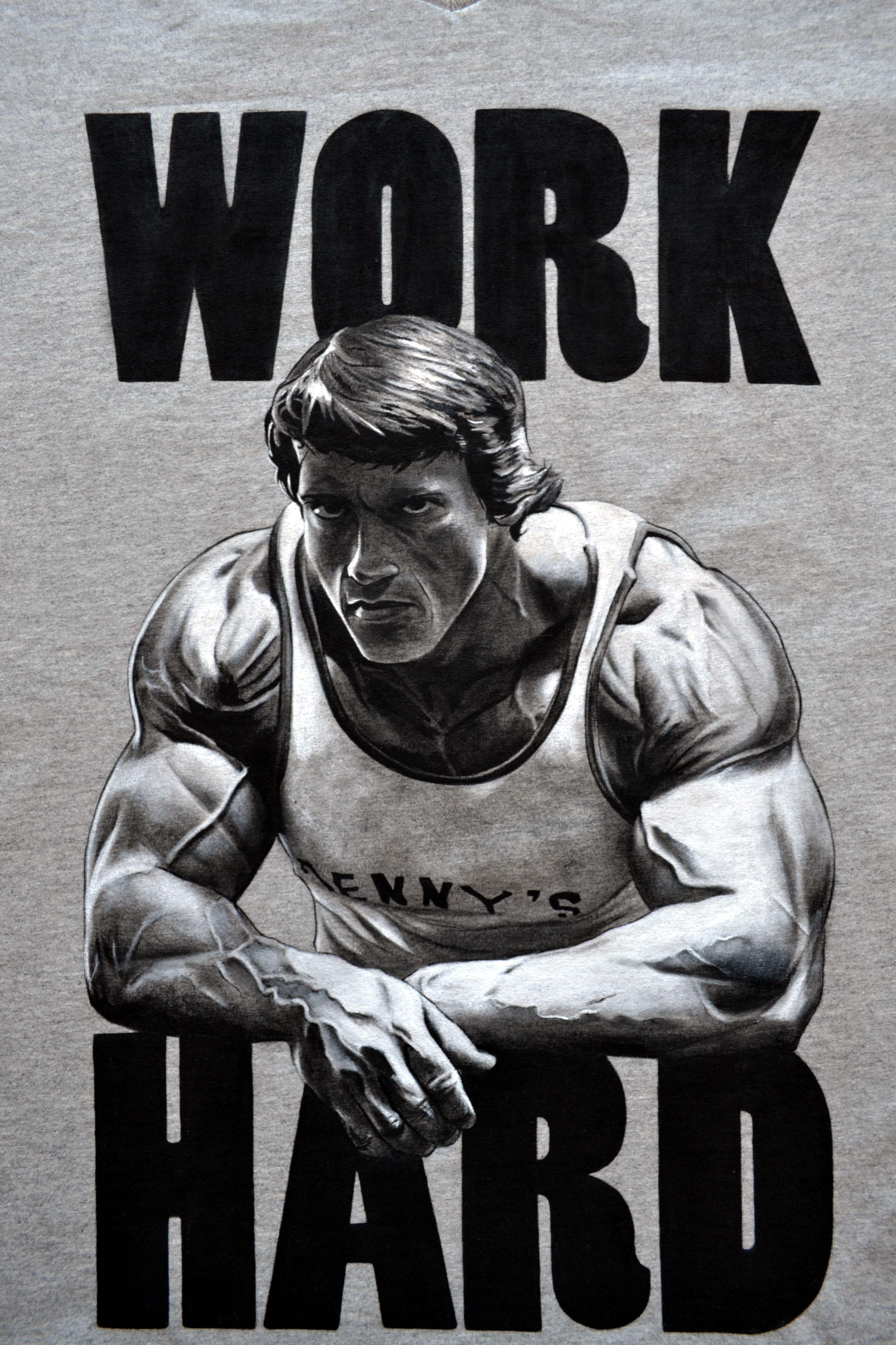 3072x4608 estampa Arnold Schwarzenegger Hard. Motivación bodybuilding, Motivación gimnasio, Inspiración entrenamiento