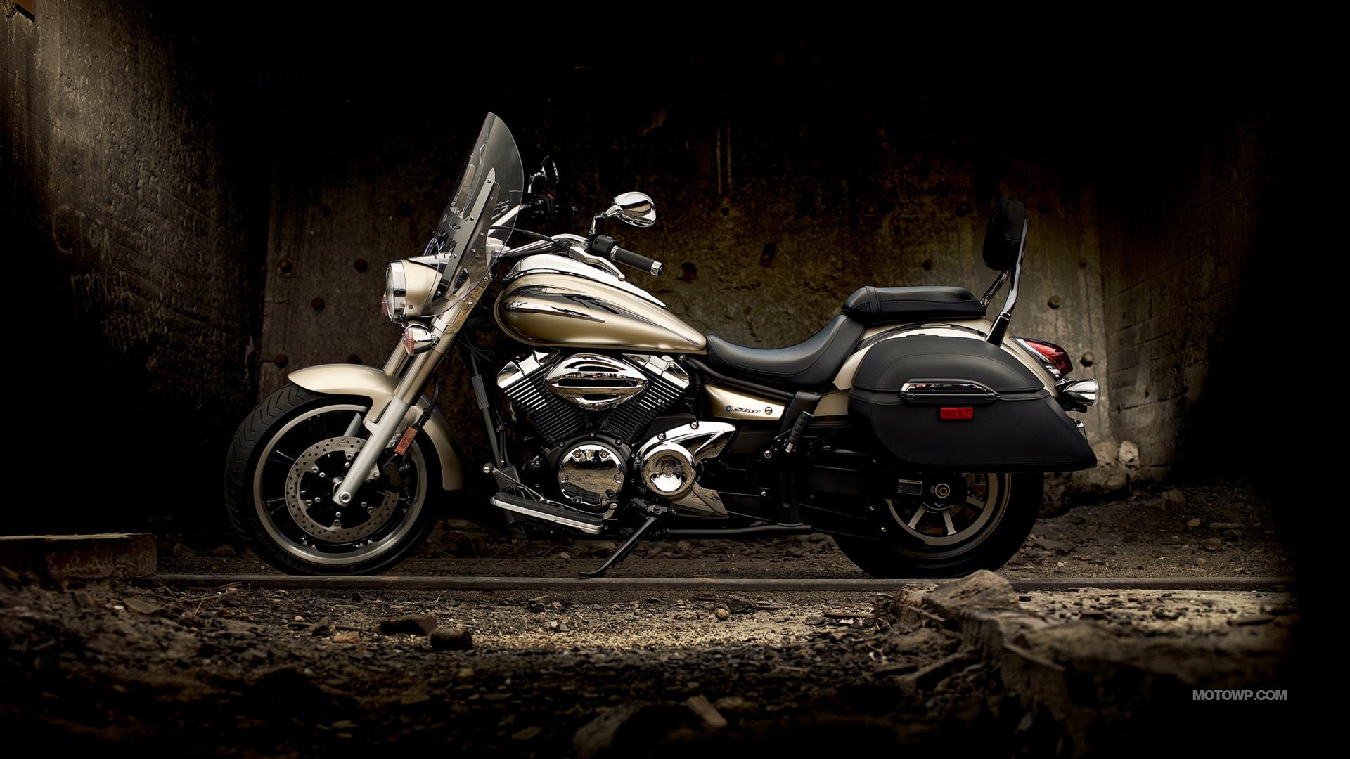 1920x1080 Yamaha V Star 950 Tourer Pic 10