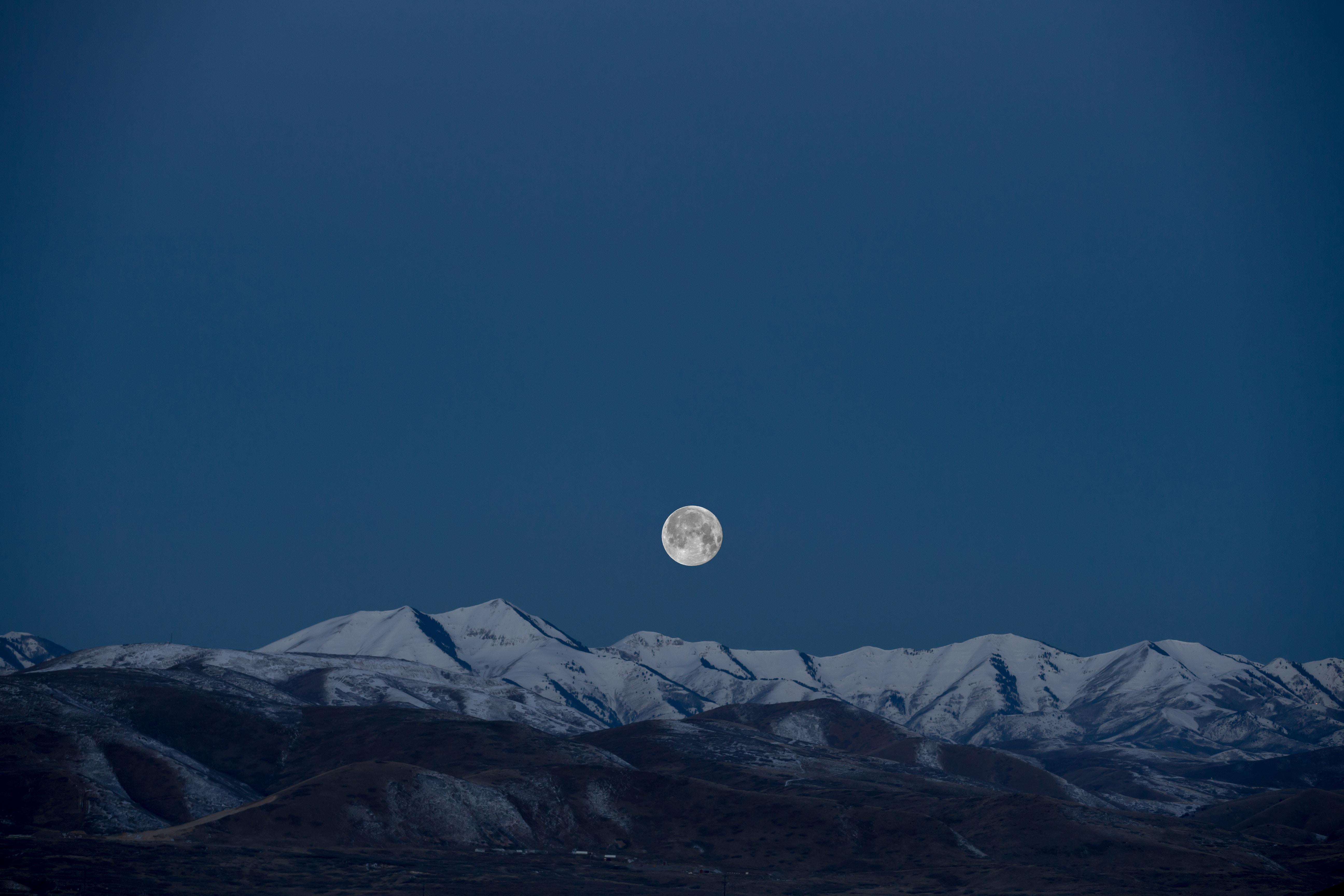 5184x3456 5184x3456 #Free picture, #minimalism, #blue, #full moon, #landscape, #lesser light, #black beauty, #dark, #universe, #night sky, #snow, #cold, #mood, #mountain range, #snowcap, #mountain, #night, #moon. Mocah HD Wallpaper