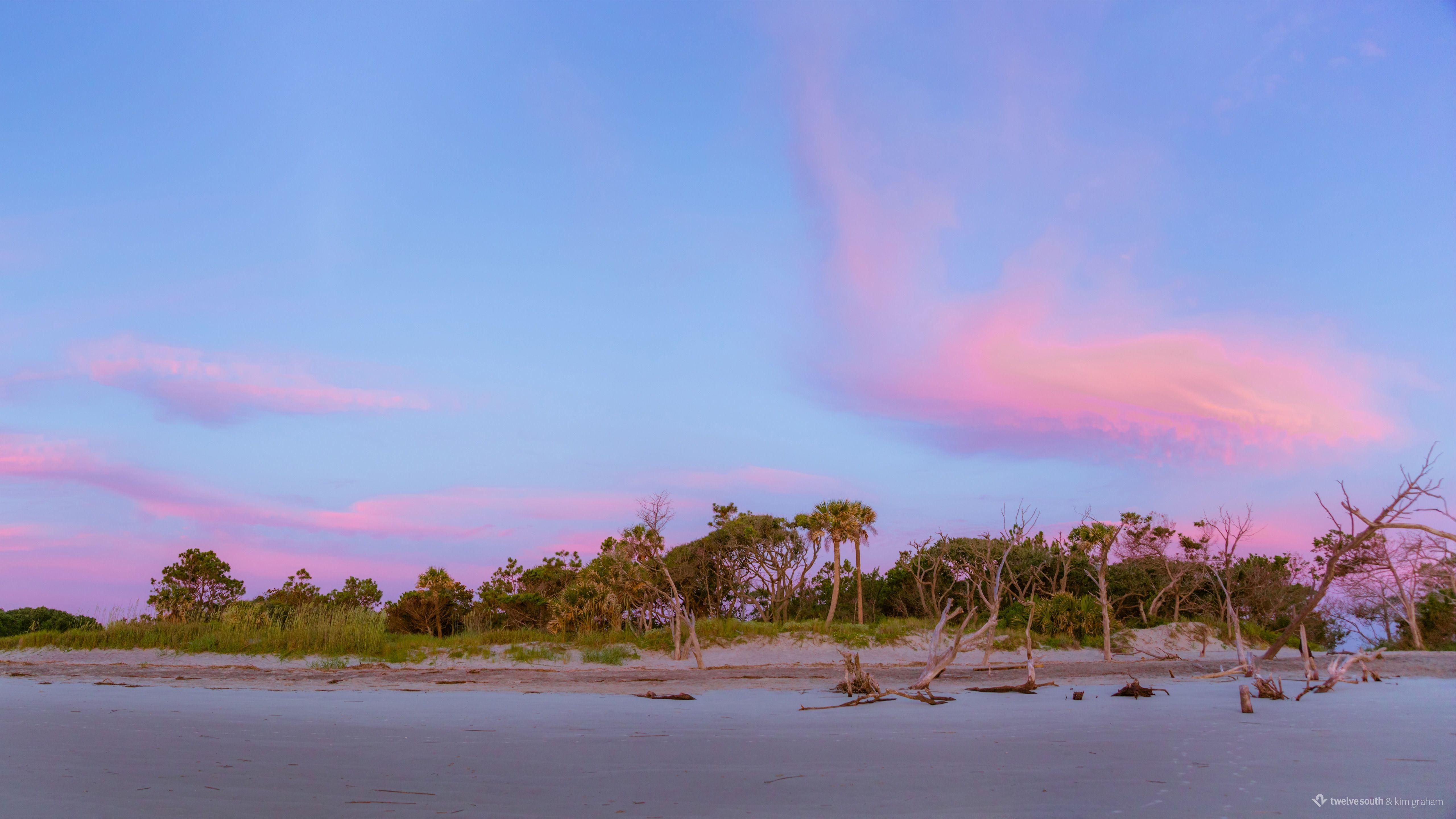5120x2880 Dual screen wallpaper of Charleston SC from Twelve South
