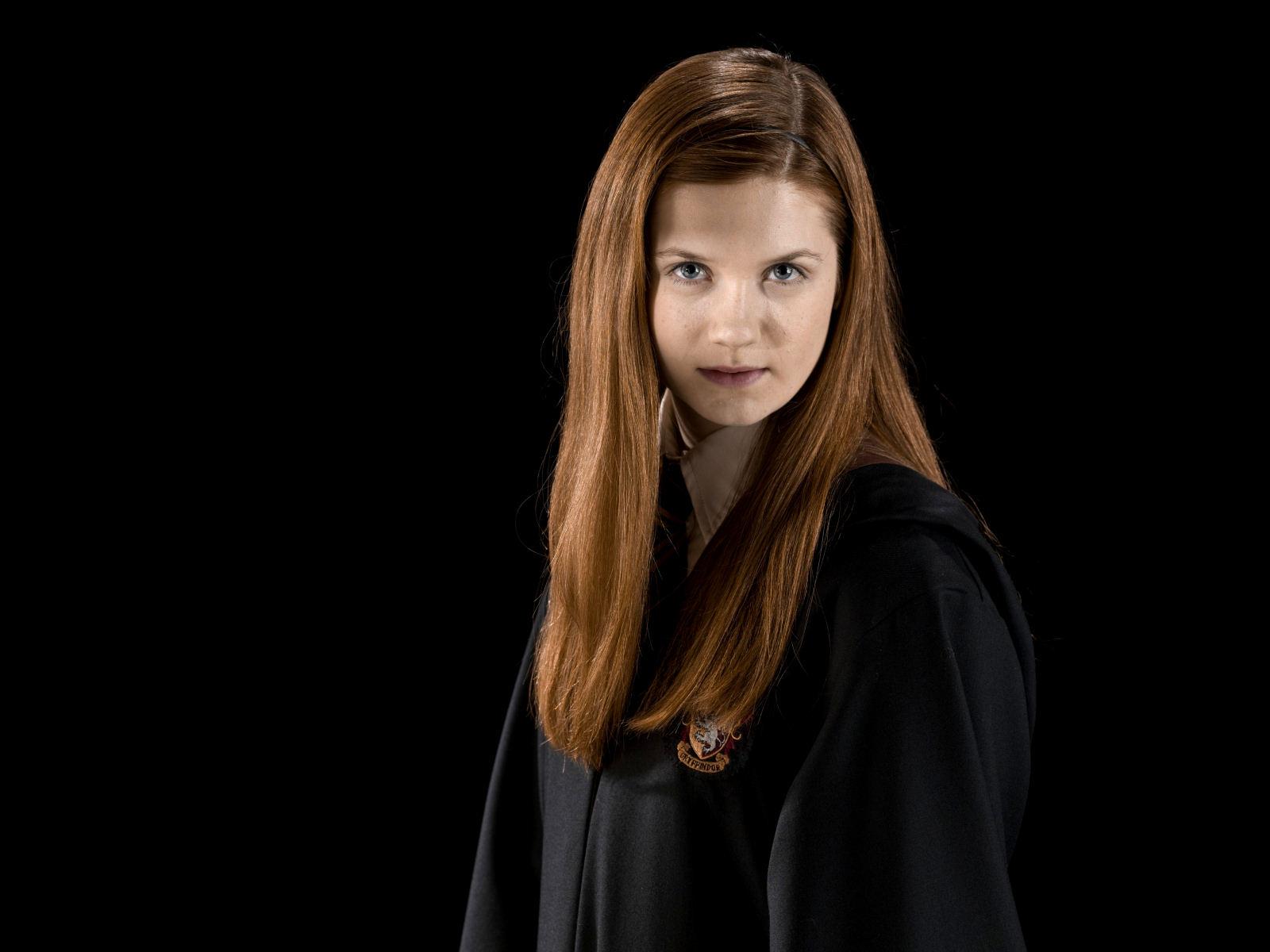 1600x1200 Free download Wallpaper Bonnie Wright Ginny Weasley Wallpaper Harry Potter [1600x1200] for your Desktop, Mobile & Tablet. Explore Bonnie Wallpaper. FNAF Wallpaper Cute, Bonnie Wallpaper FNAF, Bonnie The Bunny Wallpaper