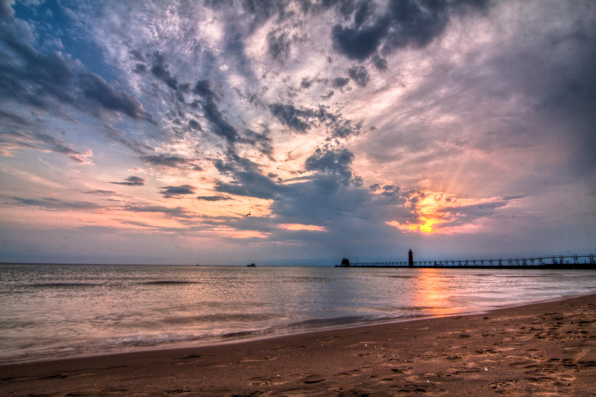 2048x1365 Grand Haven Wallpaper