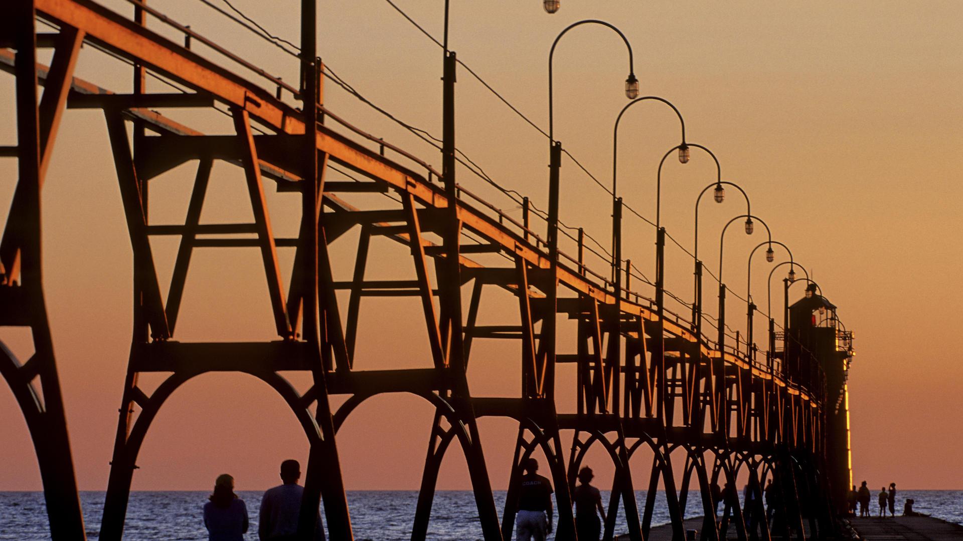 1920x1080 Background, michigan, haven, south, desktop, lake, sunset, pierhead, bridge, light, catwalk