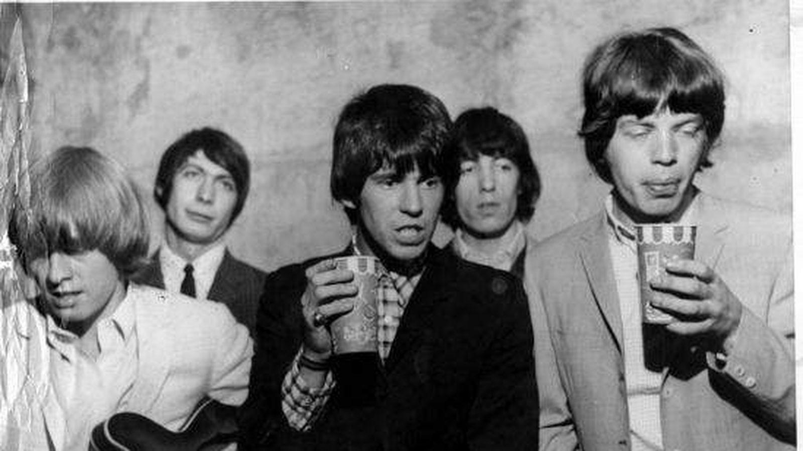 Rolling stones satisfaction. Роллинг стоунз 1965. Rolling Stones Брайан Джонс 1965. Роллинг стоунз 60-е. Мик Джаггер satisfaction.