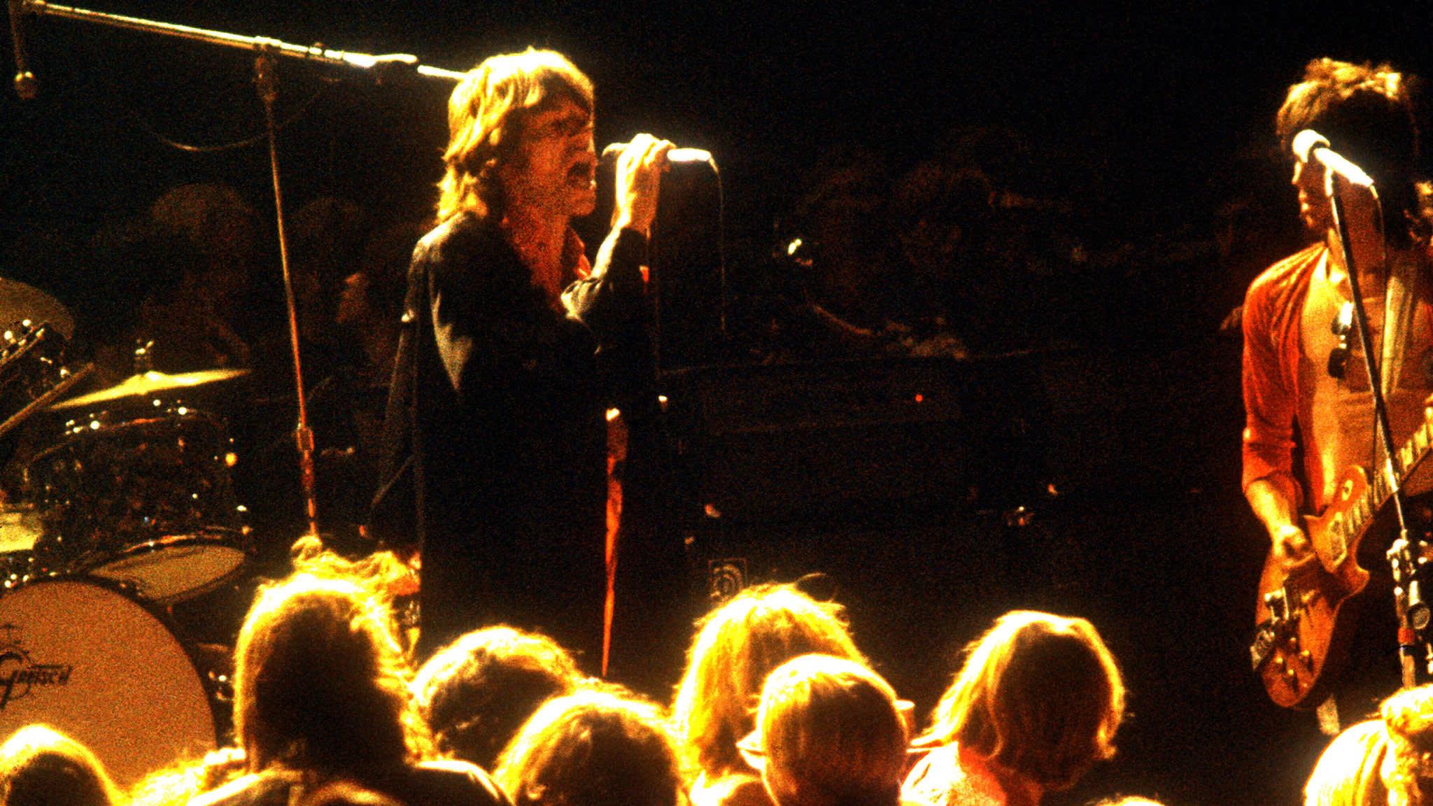 2048x1152 Gimme Shelter