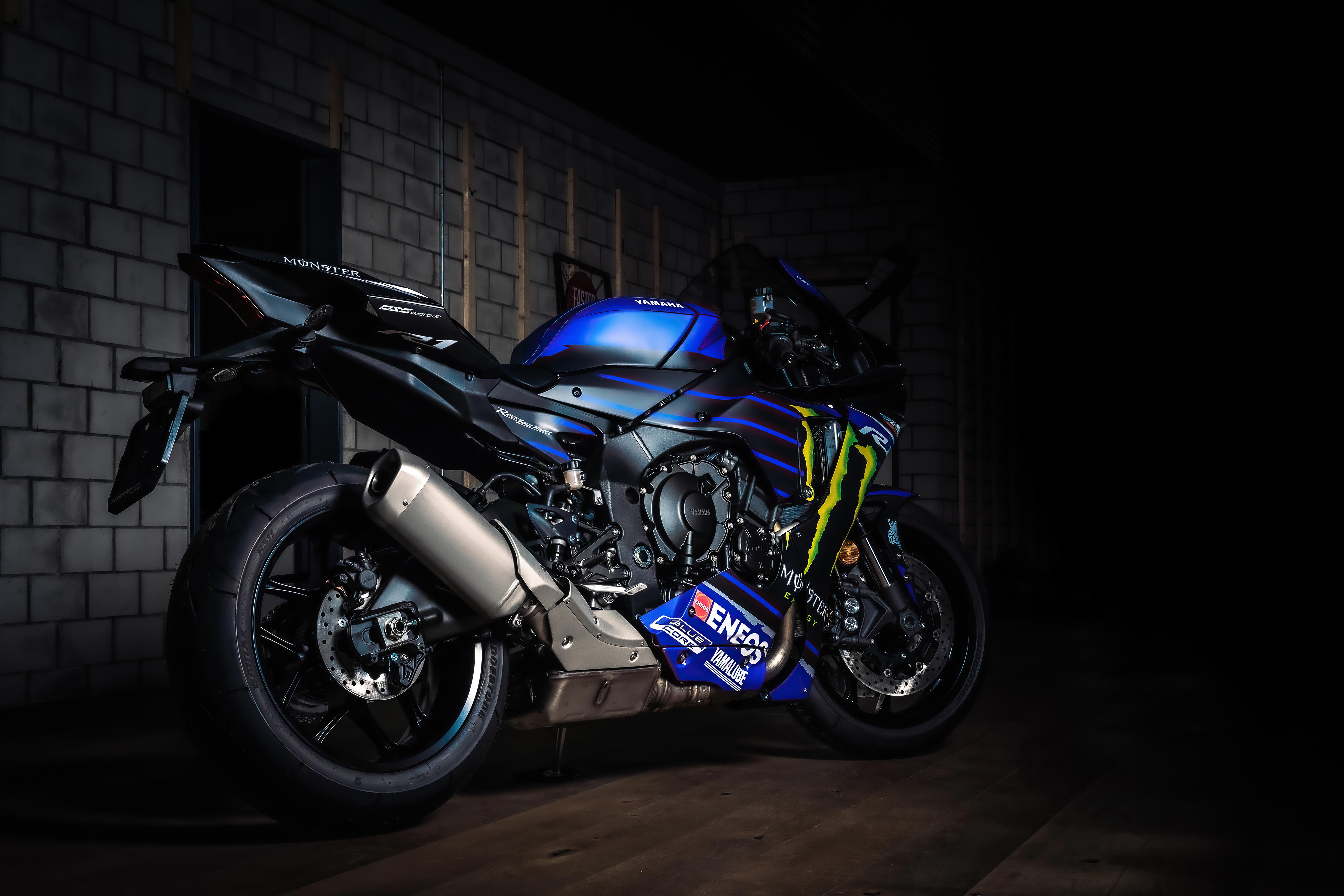 5120x3415 Wallpaper 4k Yamaha R1 Valentino Rossi 4k Wallpaper