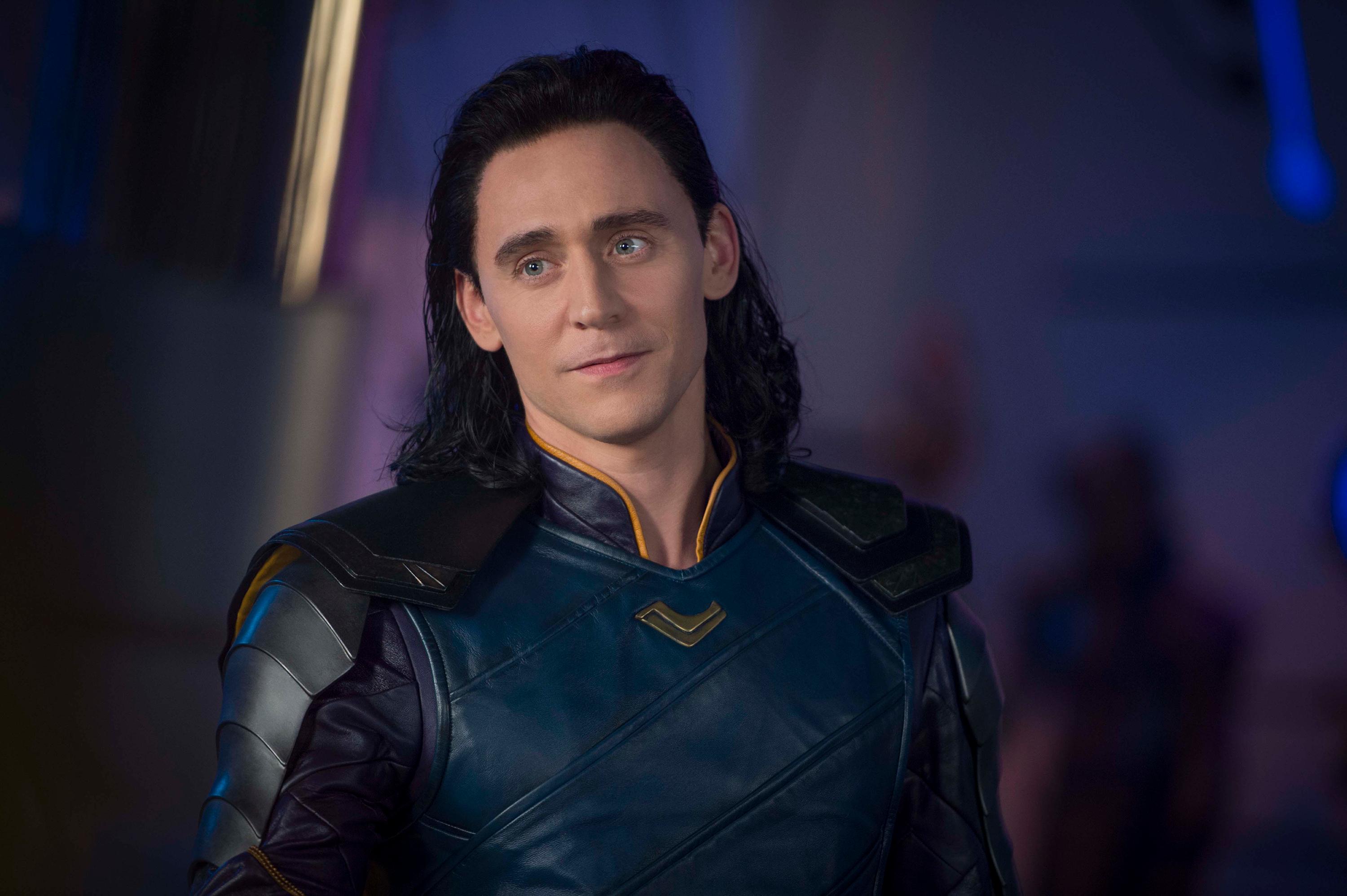 3000x1996 Tom Hiddleston, Loki (Marvel Comics) HD Wallpaper