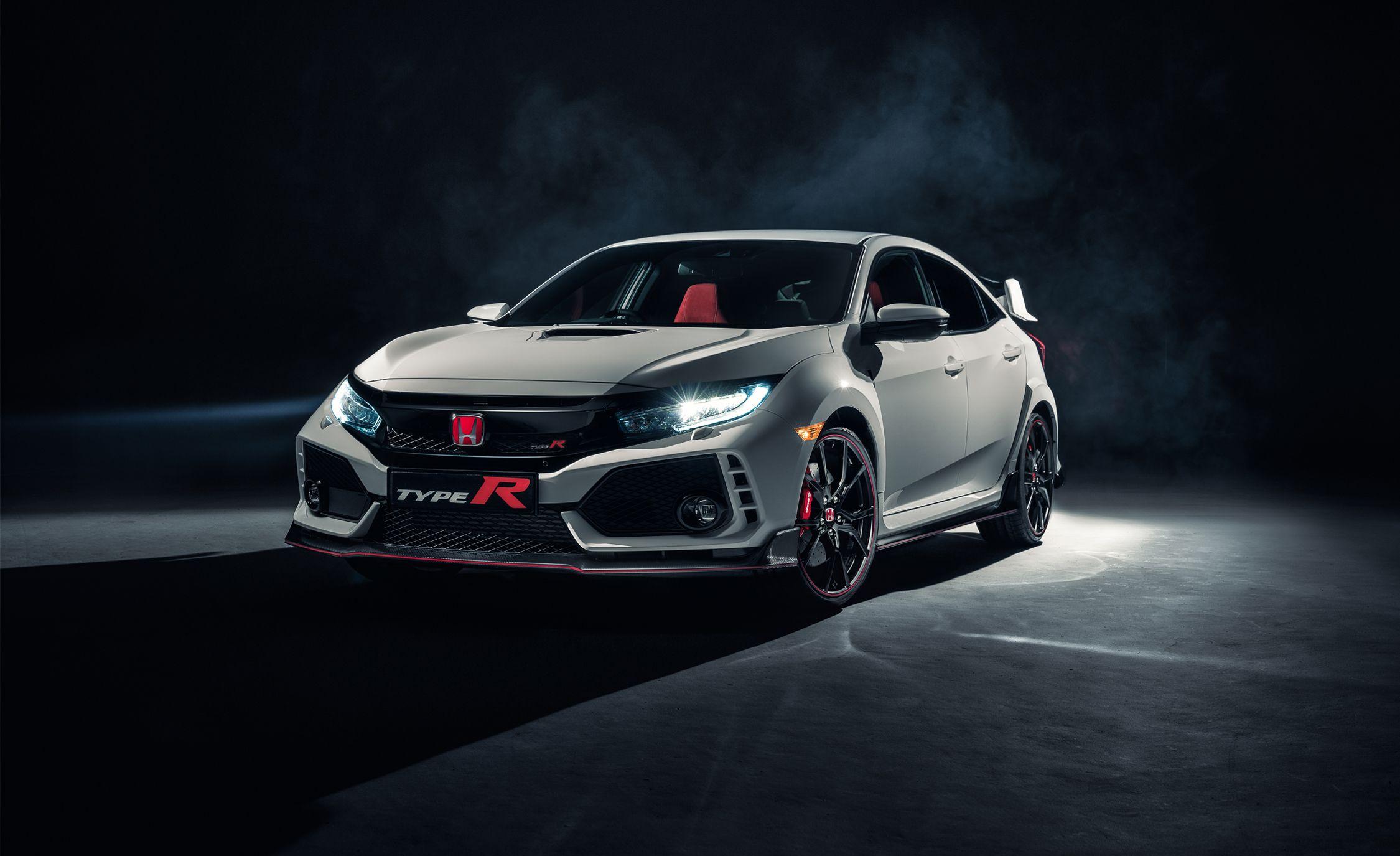 2250x1375 Honda Civic Type R: The Hot Hatch Turned Up to 11