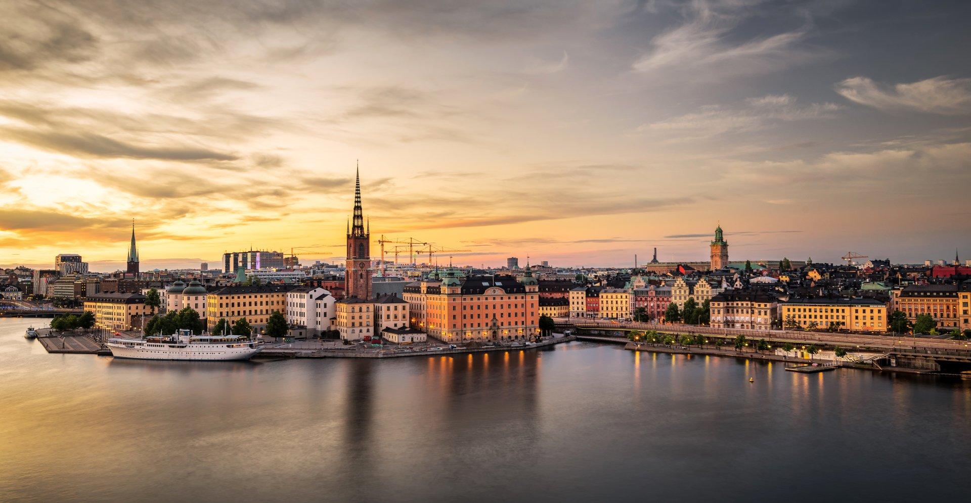 1920x995 4K Ultra HD Stockholm Wallpaper and Background Image