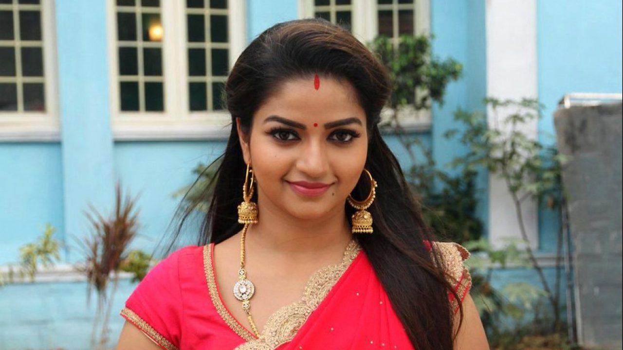 1280x720 Nithya Ram Wiki, Biography, Age, Profile, Husband, Image and More