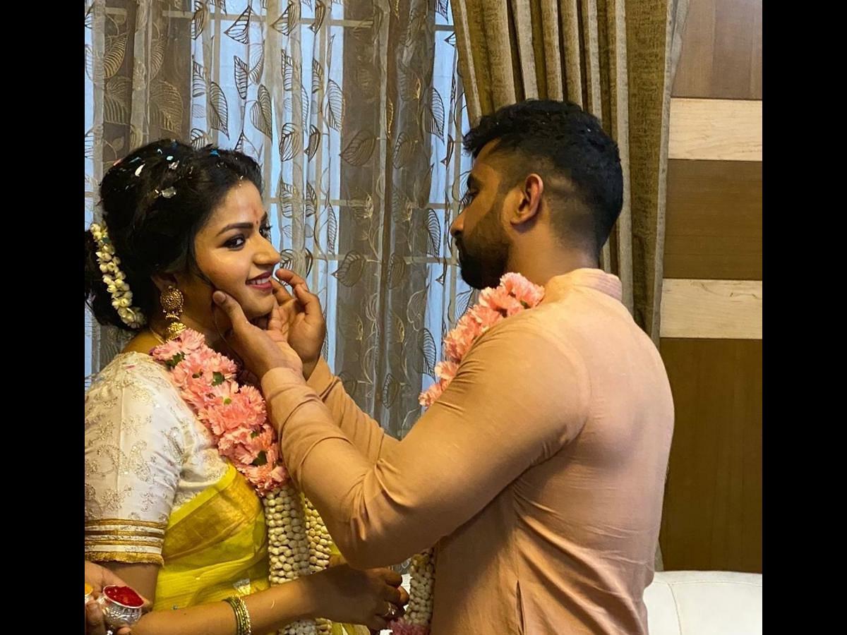 1200x900 TV star Nithya Ram gets engaged to an Australia based businessman; See Pics
