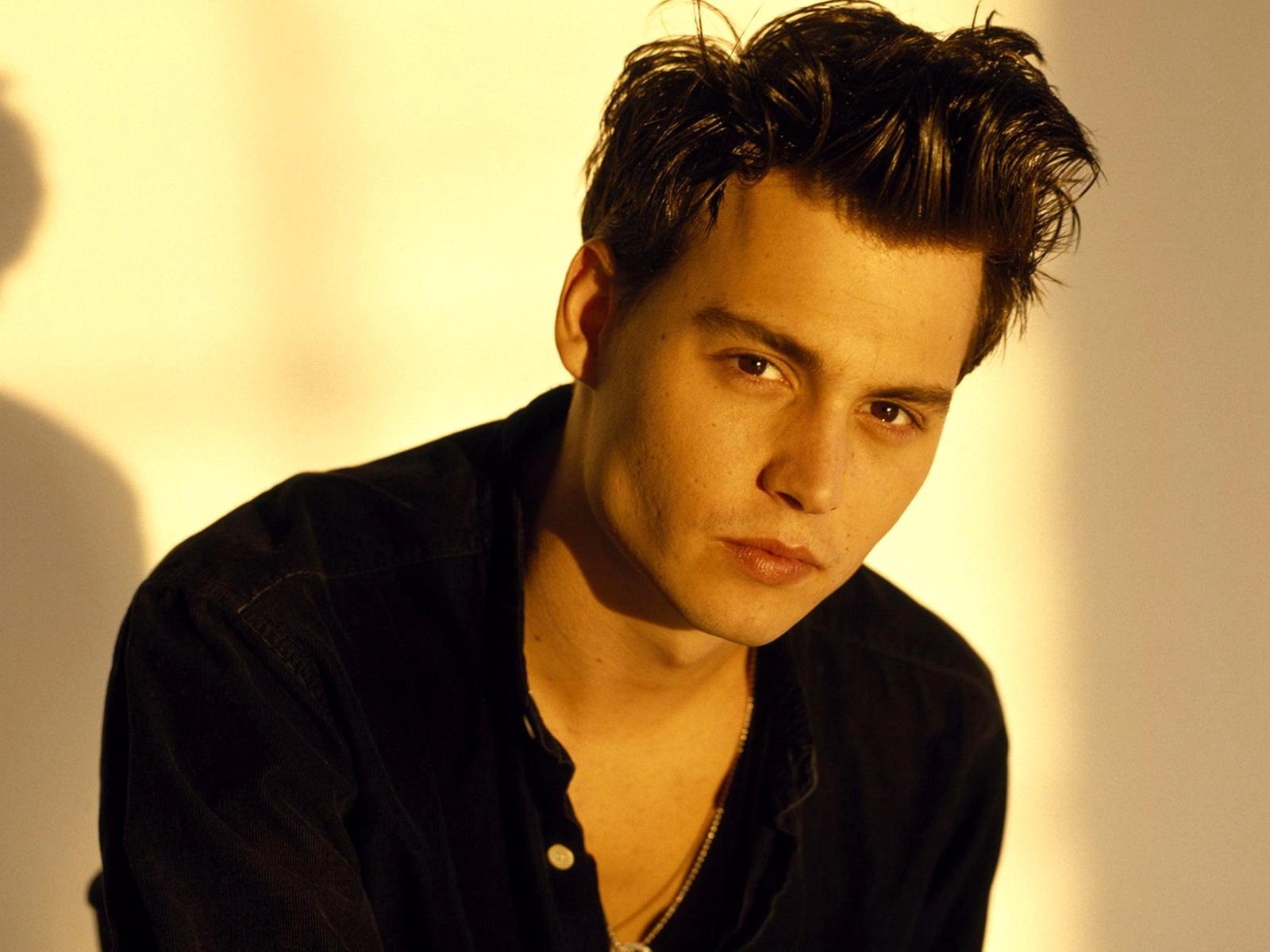 1600x1200 johnny depp, view, young Wallpaper, HD Man 4K Wallpaper, Image, Photo and Background