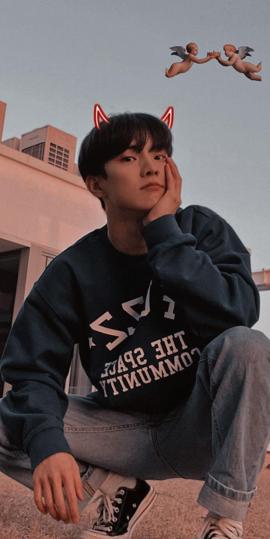 932x1863 holiz