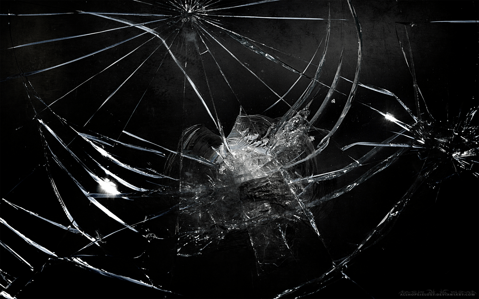 1600x1000 Realistic Cracked and Broken Screen Wallpaper