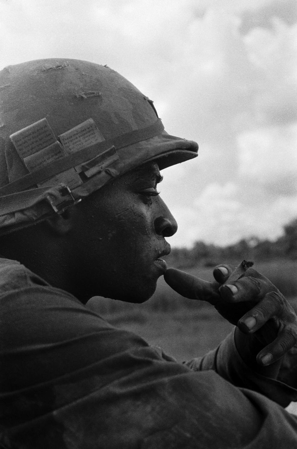 990x1493 A soldier's eye: rediscovered picture from Vietnam Big Picture