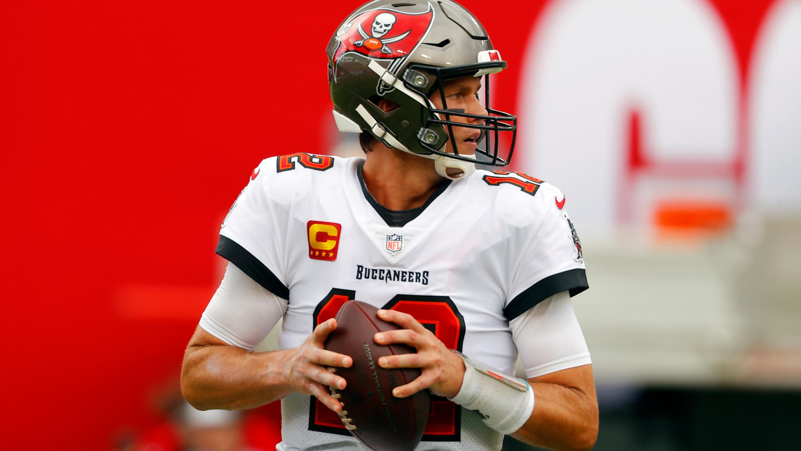 2560x1440 Brady Led Bucs Can Clinch Playoff Spot With Win Over Lions