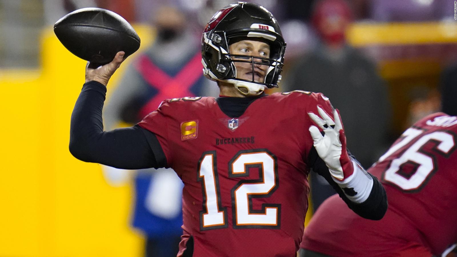 1600x900 Tom Brady leads the Tampa Bay Buccaneers to their first playoff win since 2002