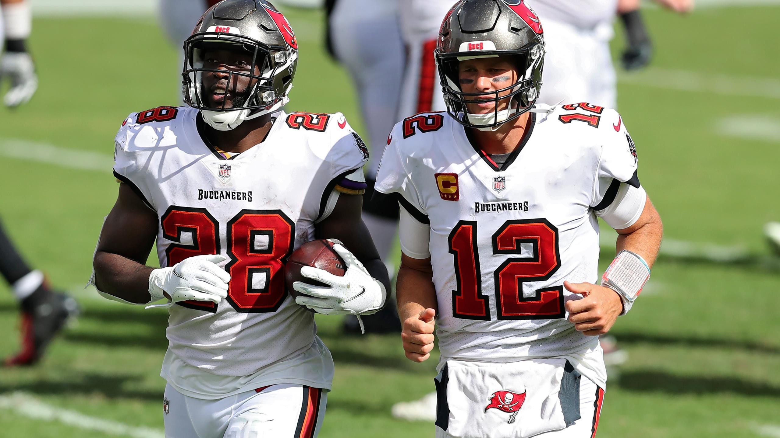 2560x1440 Brady, Fournette Lead Bucs Over Panthers 31 17