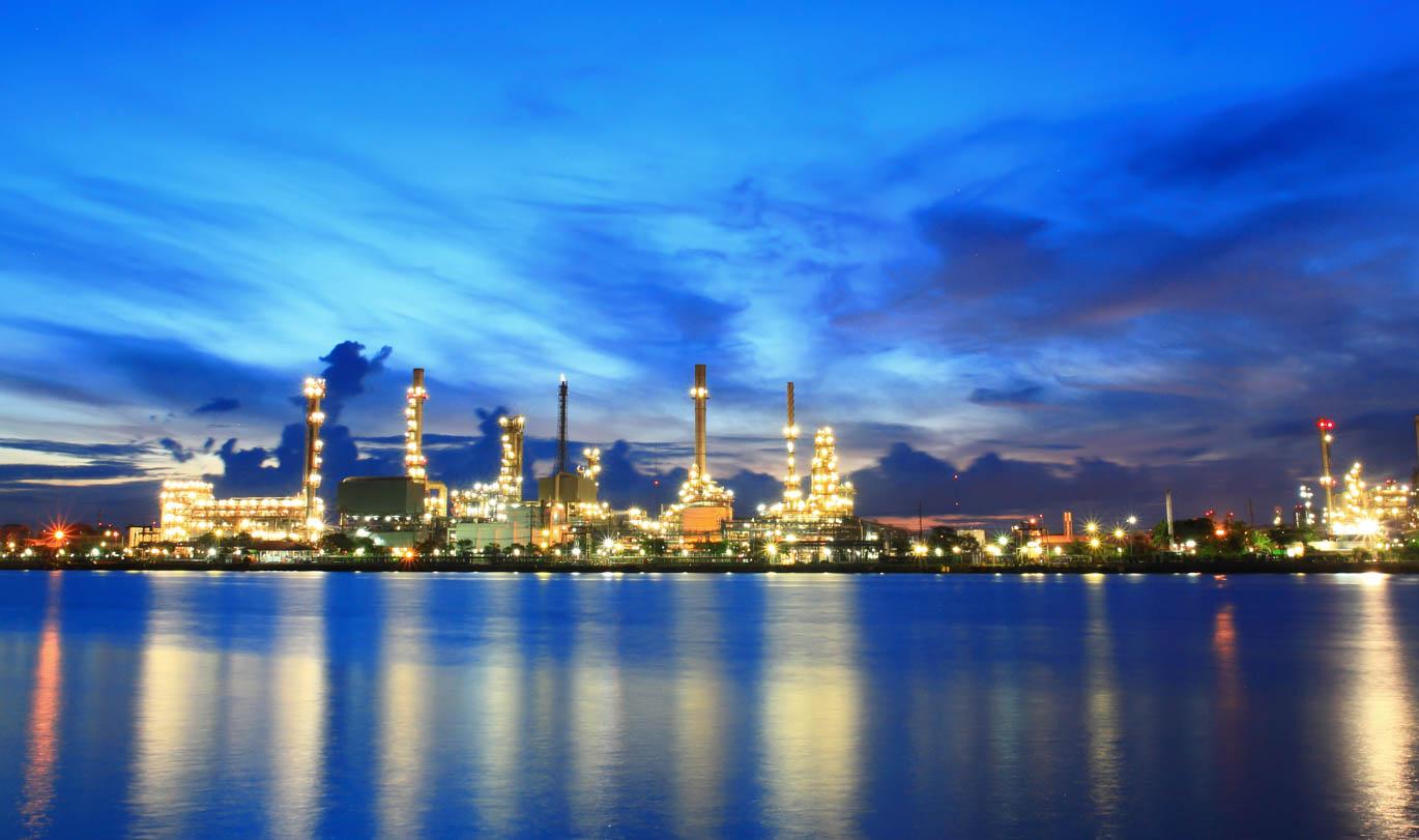 1370x811 The Trend of Investment in the Petrochemical Industry in 2018