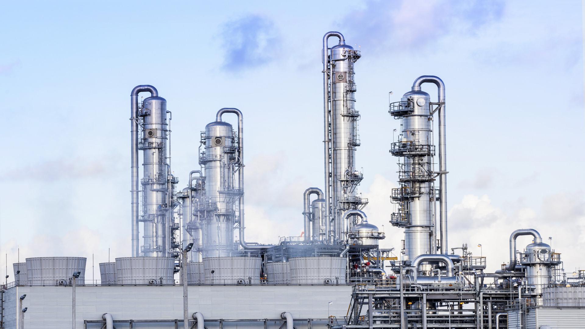1920x1080 big tube in refinery petrochemical plant in heavy industry estate