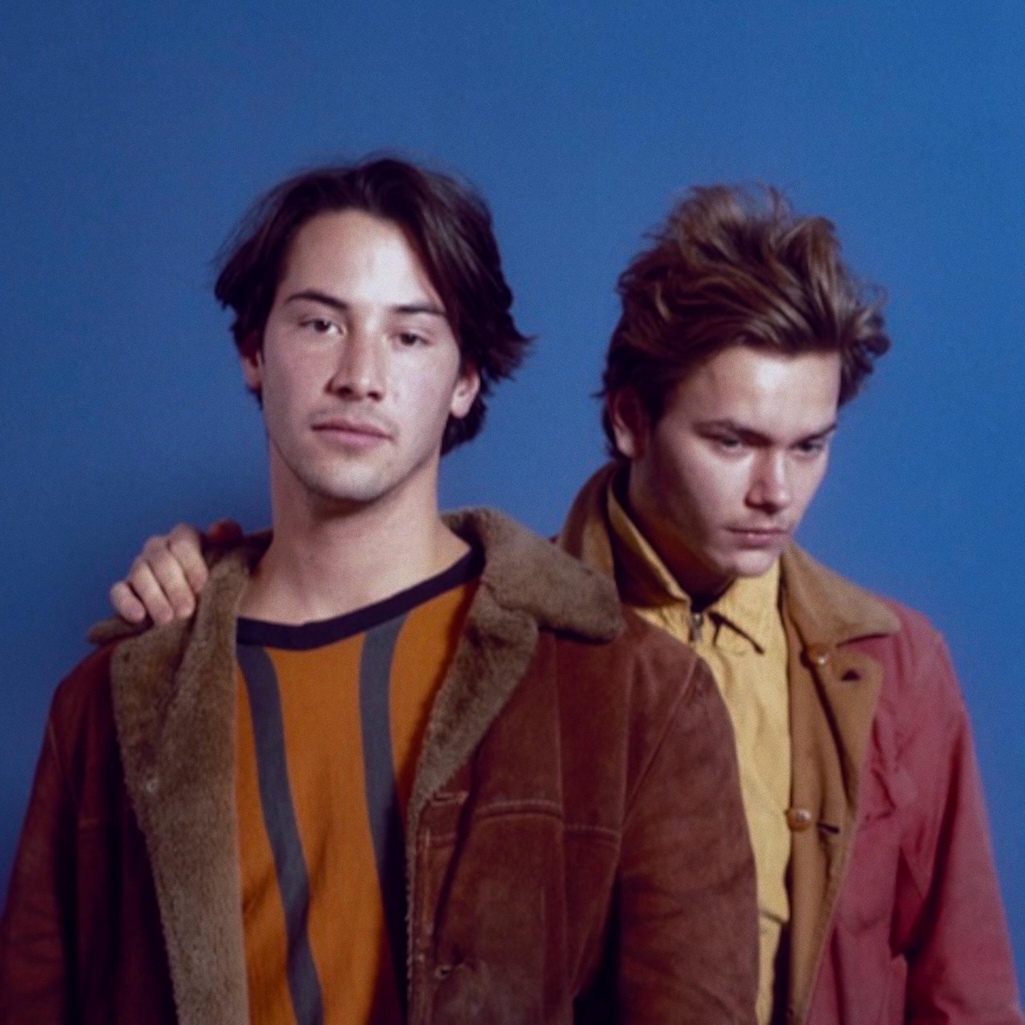 2048x2048 river phoenix wallpaper