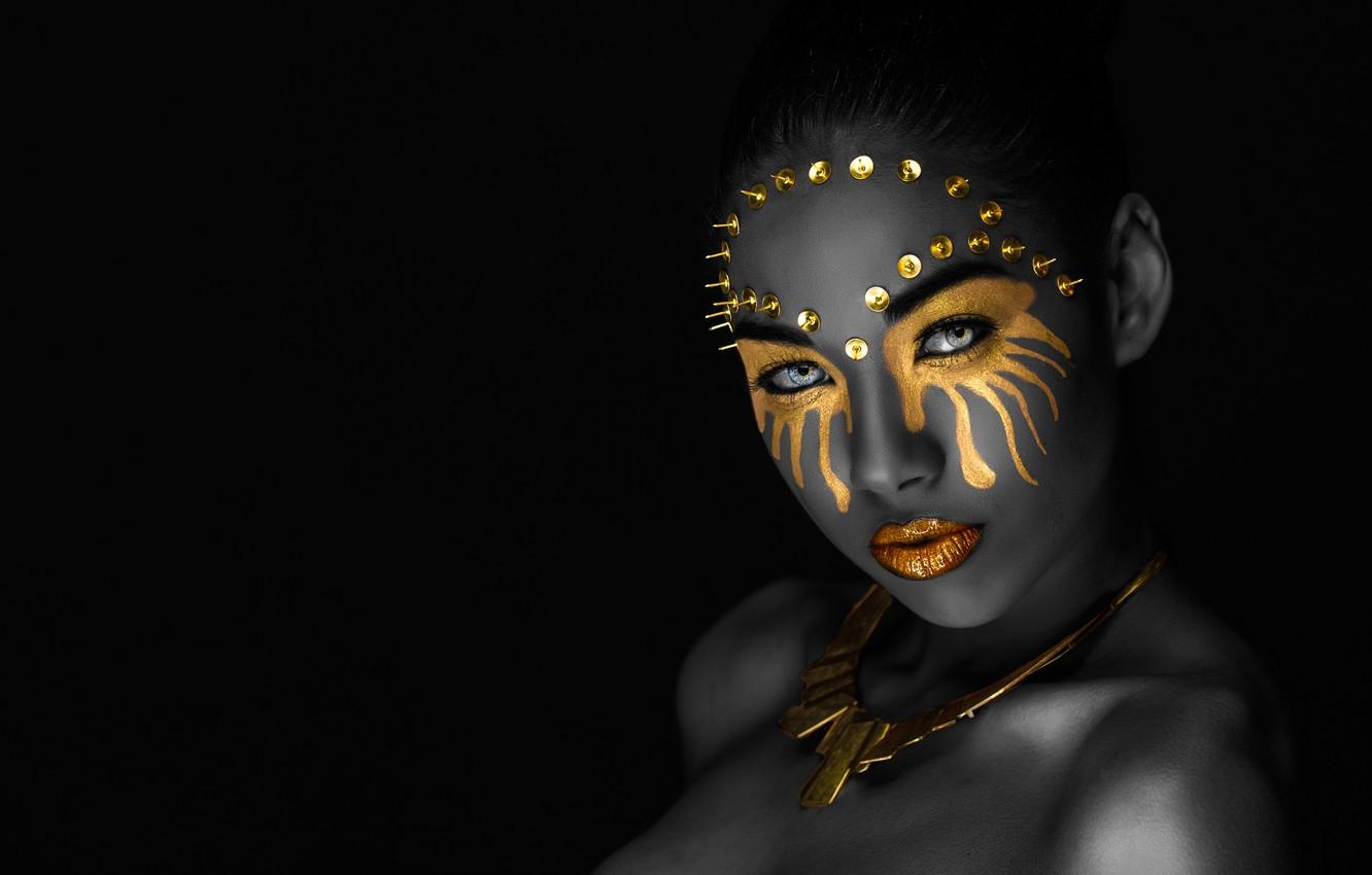 1332x850 Wallpaper eyes, look, girl, decoration, face, style, portrait, treatment, makeup, mask, button, lips, black, image, mulatto, gold image for desktop, section стиль