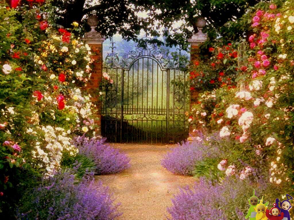 1024x768 Country Garden Wallpaper