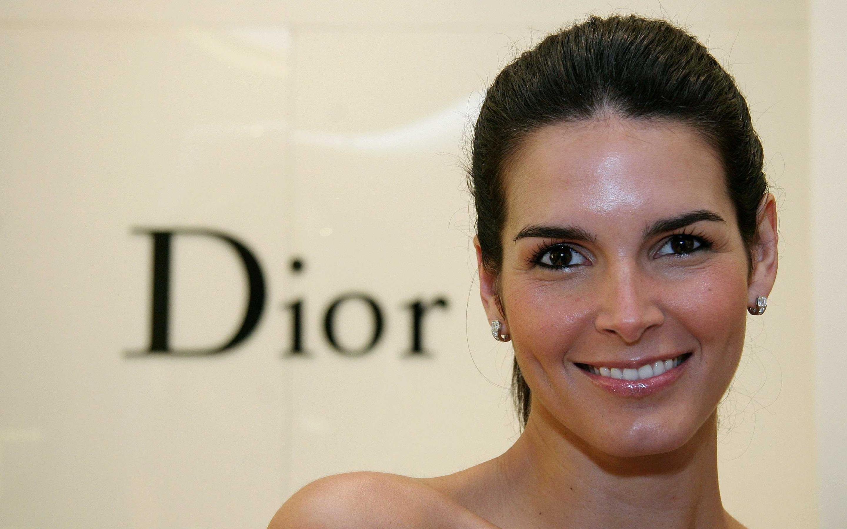 2880x1800 Angie Harmon HD Wallpaper