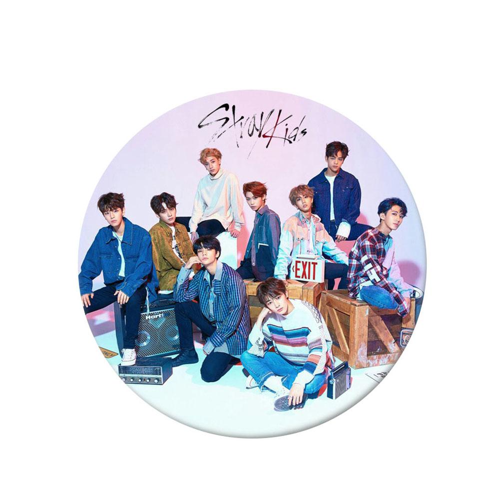 1001x1001 KPOP Stray Kids Same paragraph Personalized Round Tinplate Badge Super Cute Bag Pendant Boys Girls Accessories Hot Gift for