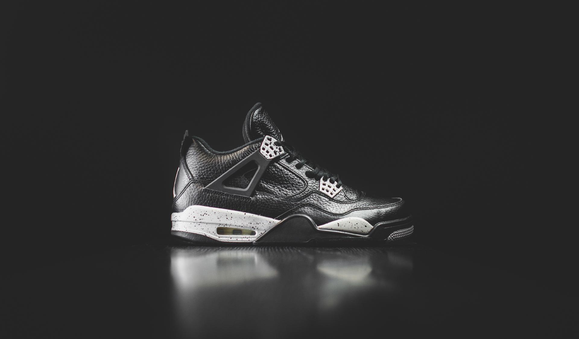 1920x1123 Air Jordan IV Retro HD Wallpaper